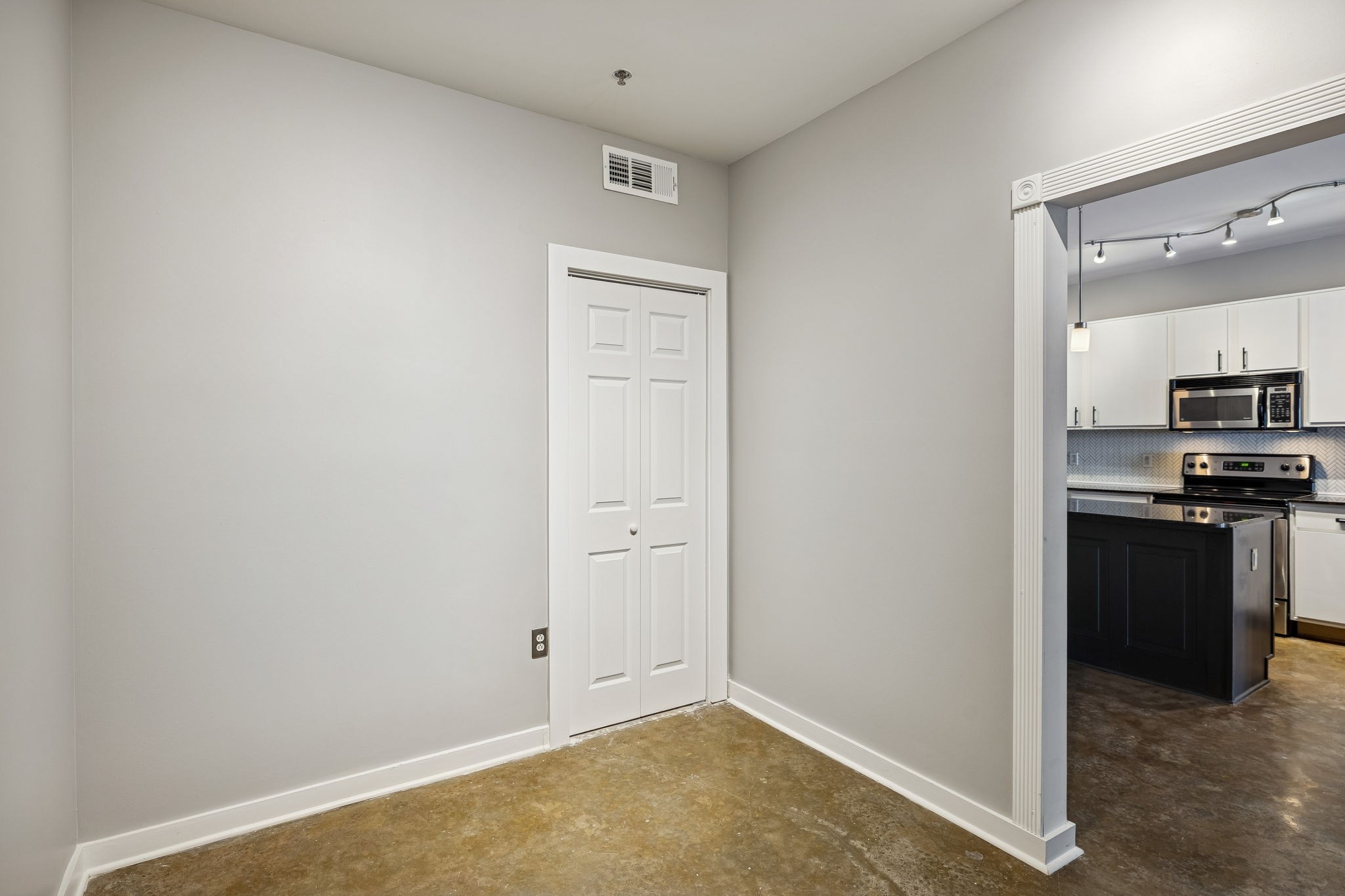 1803 Broadway Property Photo 20