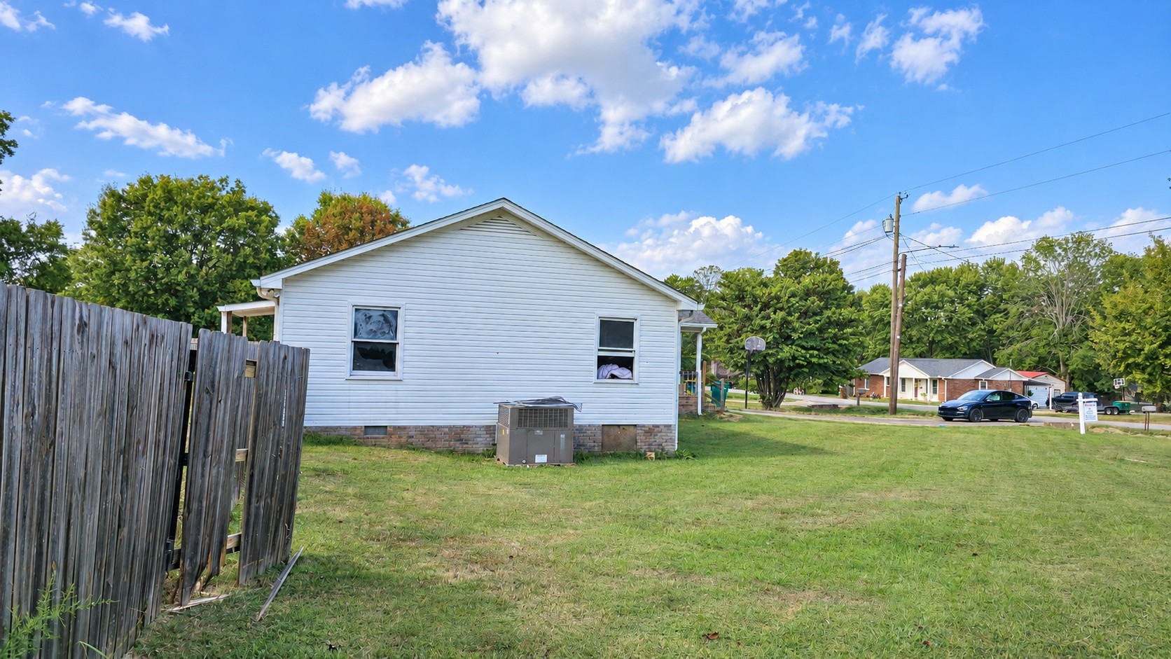 430 Liberty Ave Property Photo 4
