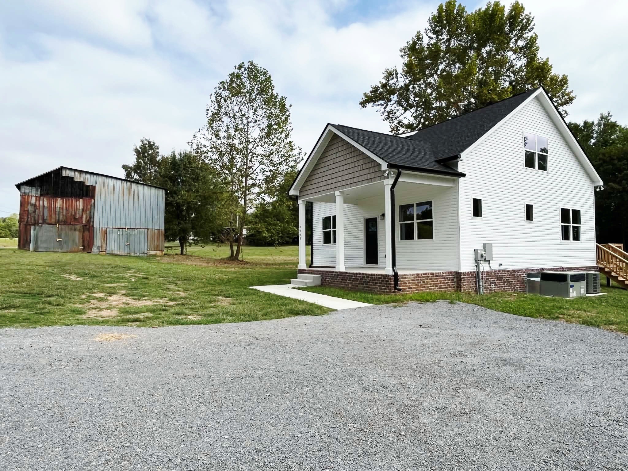 6665 Hester Rd Property Photo 1