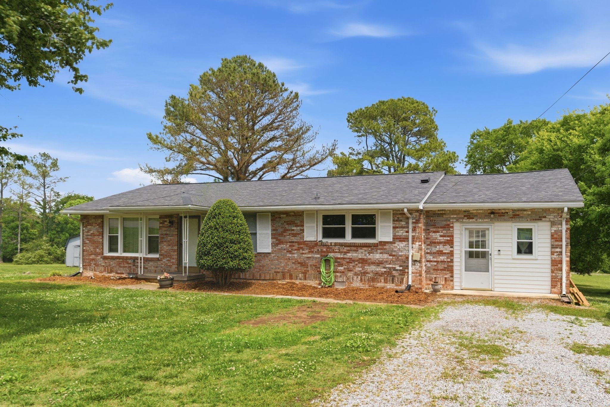 1313 Raby Ave Property Photo 1