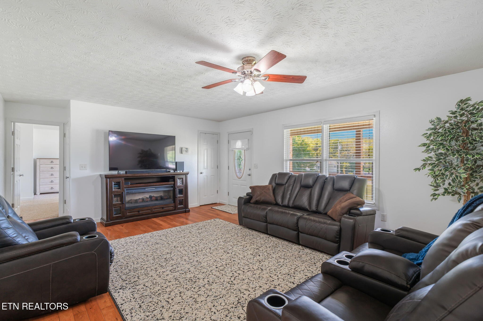 221 Pearl Meadows Way Property Photo 11