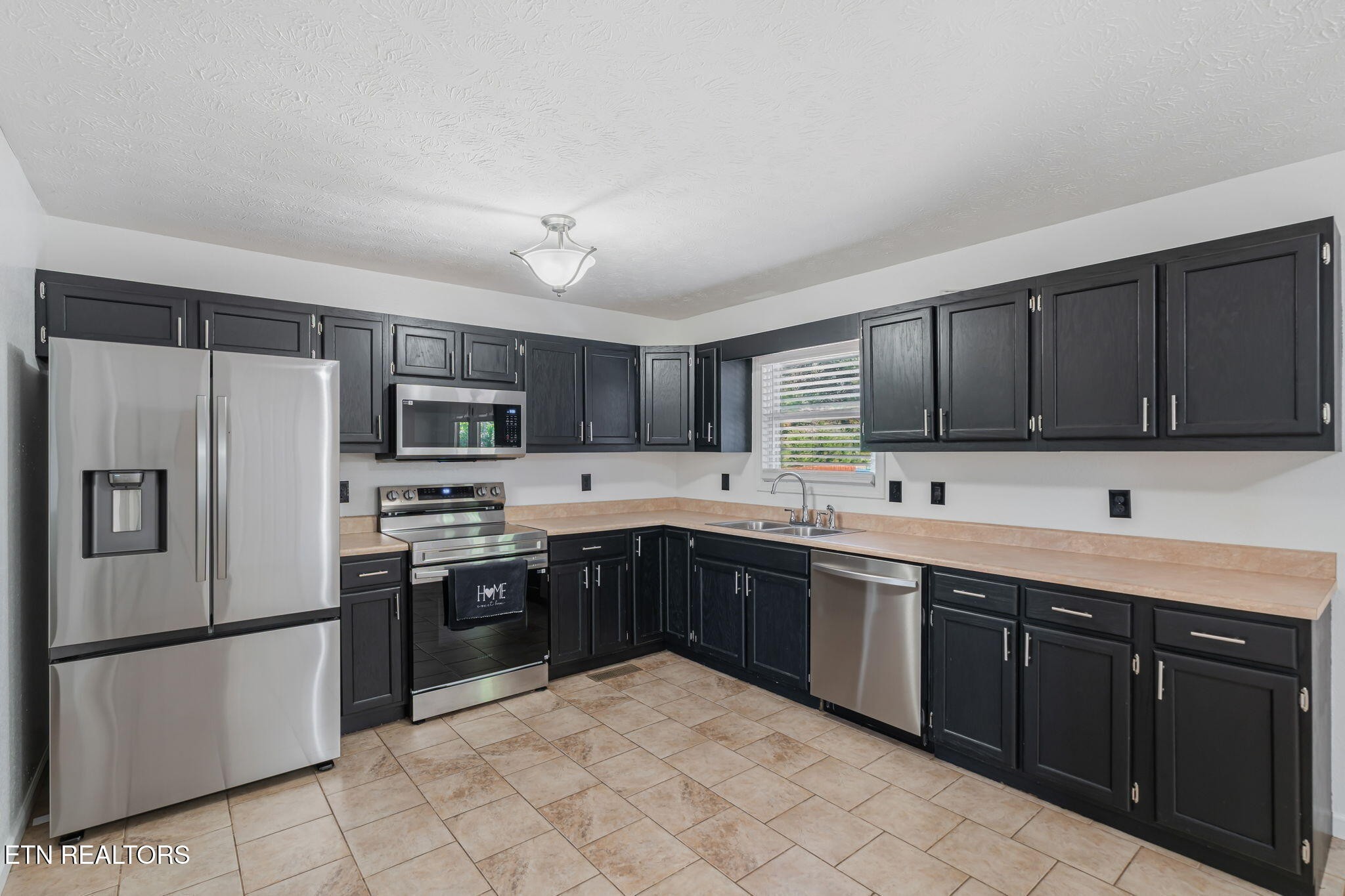 221 Pearl Meadows Way Property Photo 14