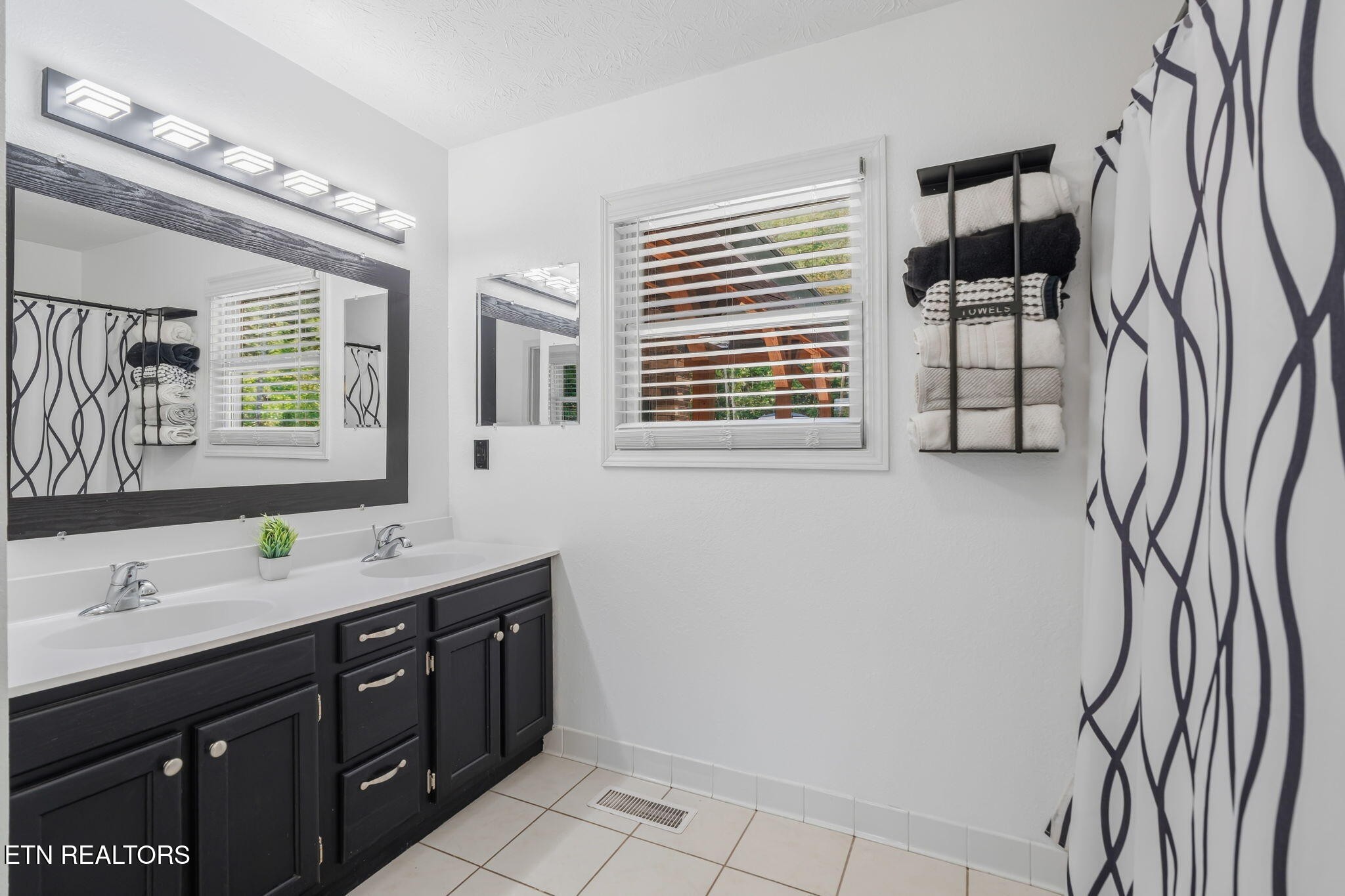 221 Pearl Meadows Way Property Photo 25