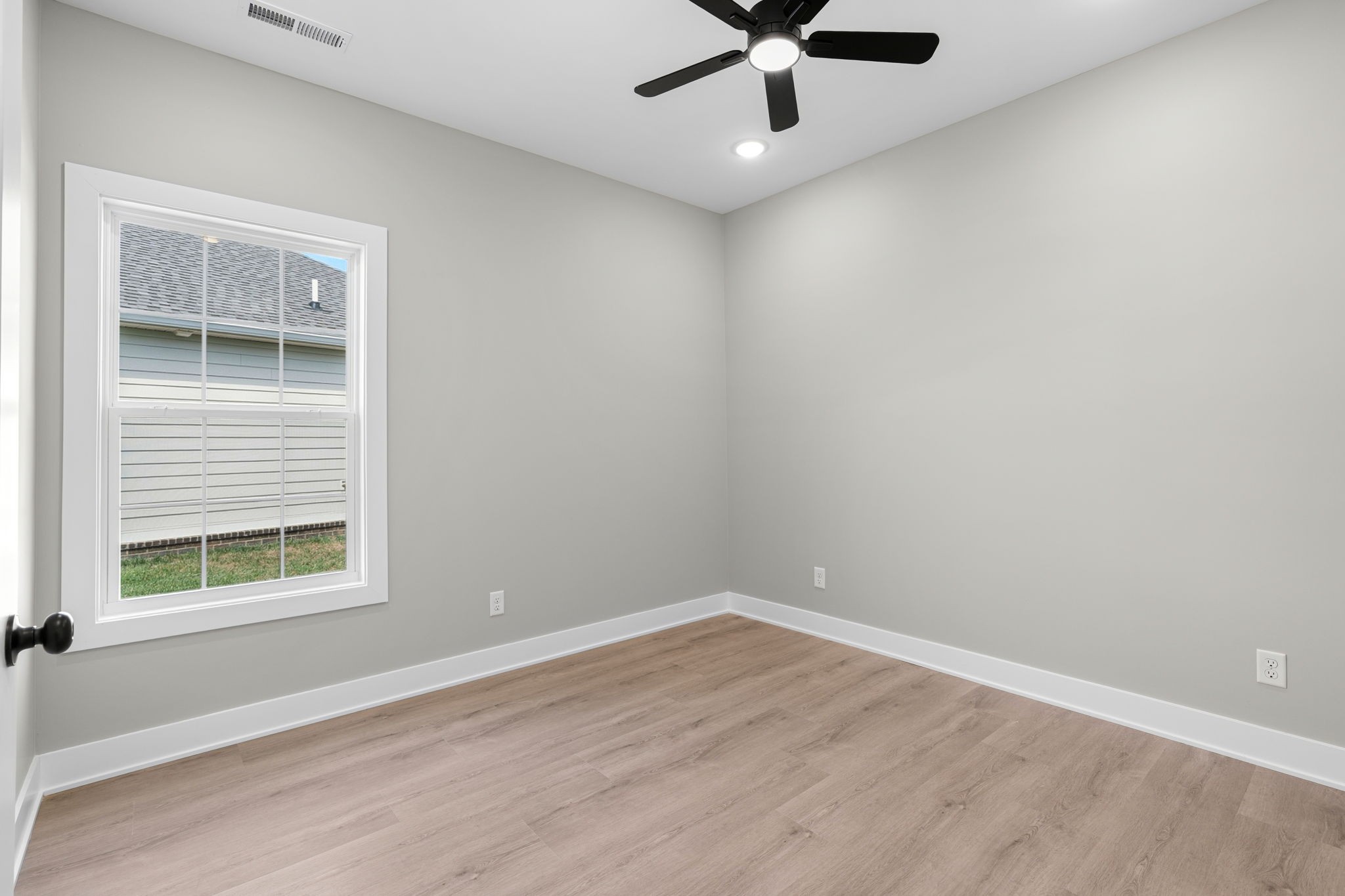 2515 Topeka Rd Property Photo 11