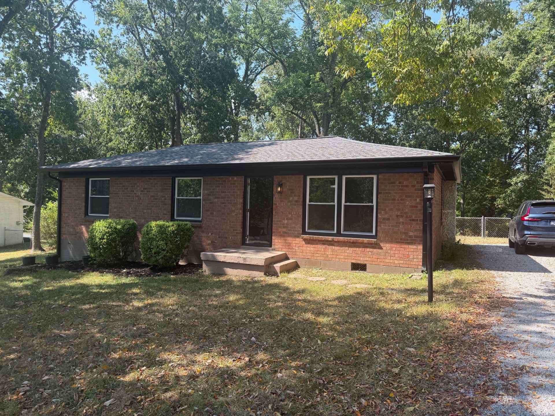 162 Cranwill Dr Property Photo 1