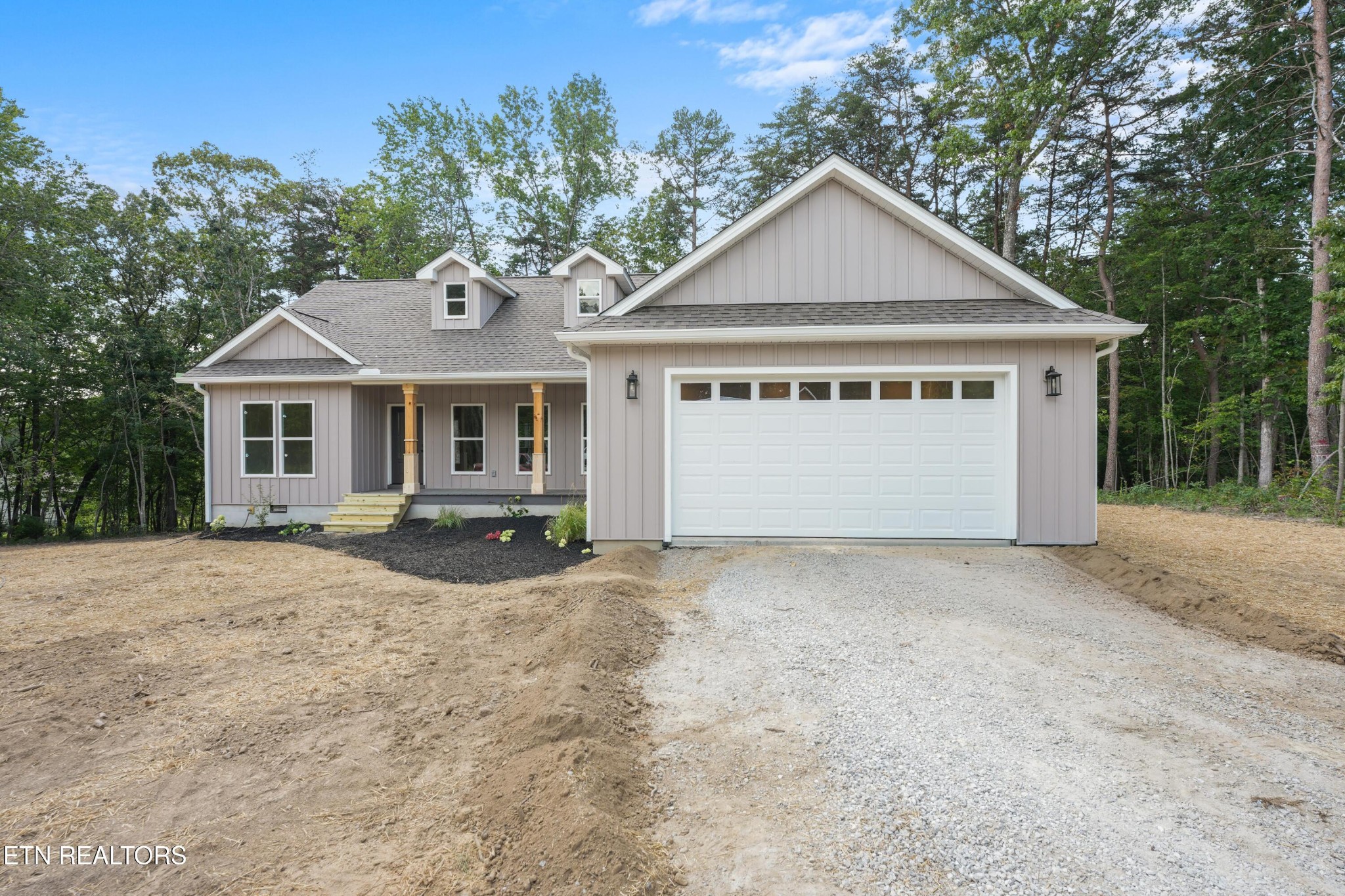 142 Creekview Court Property Photo 1