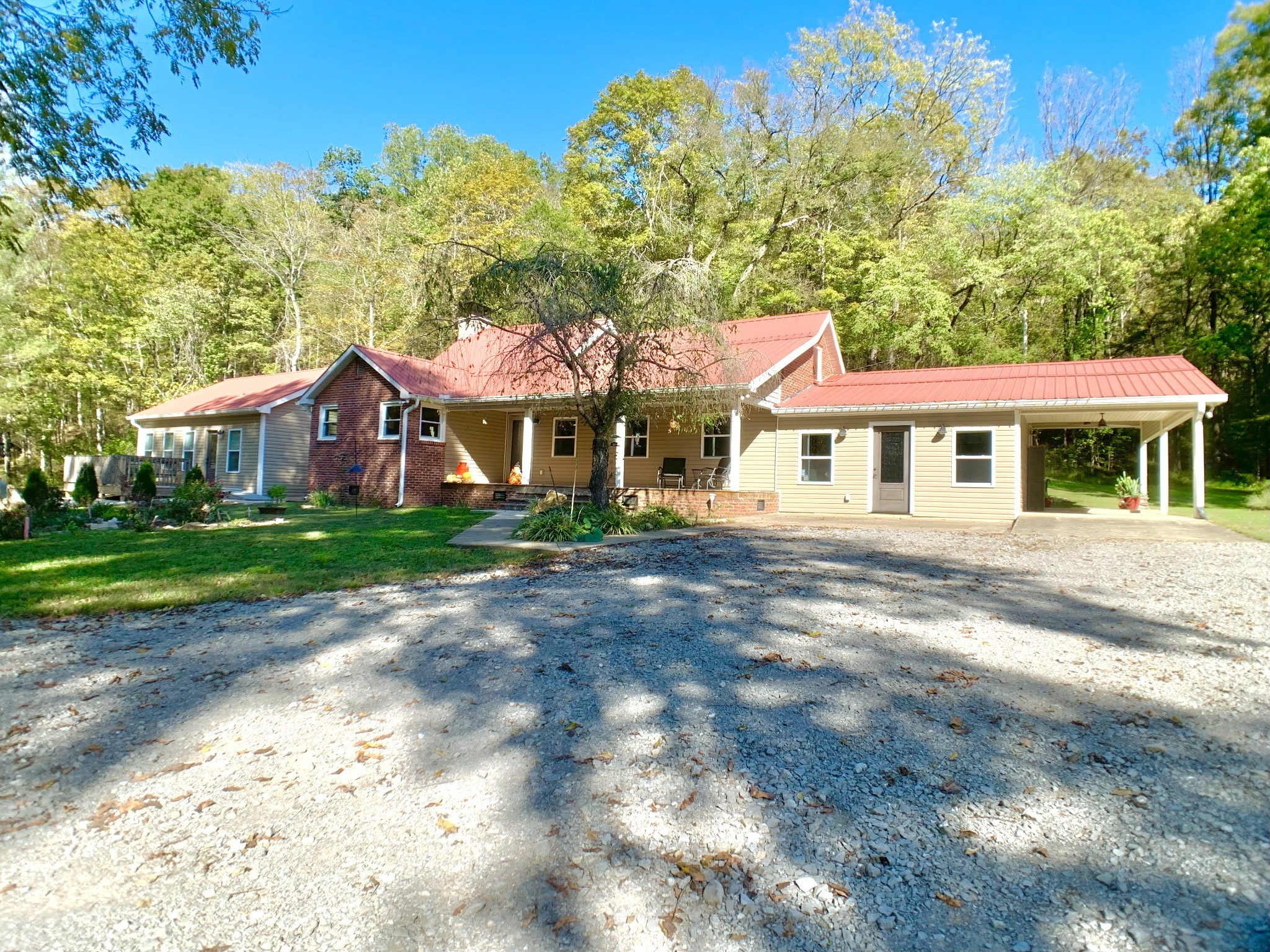 3979 Lem Davis Rd Property Photo 2