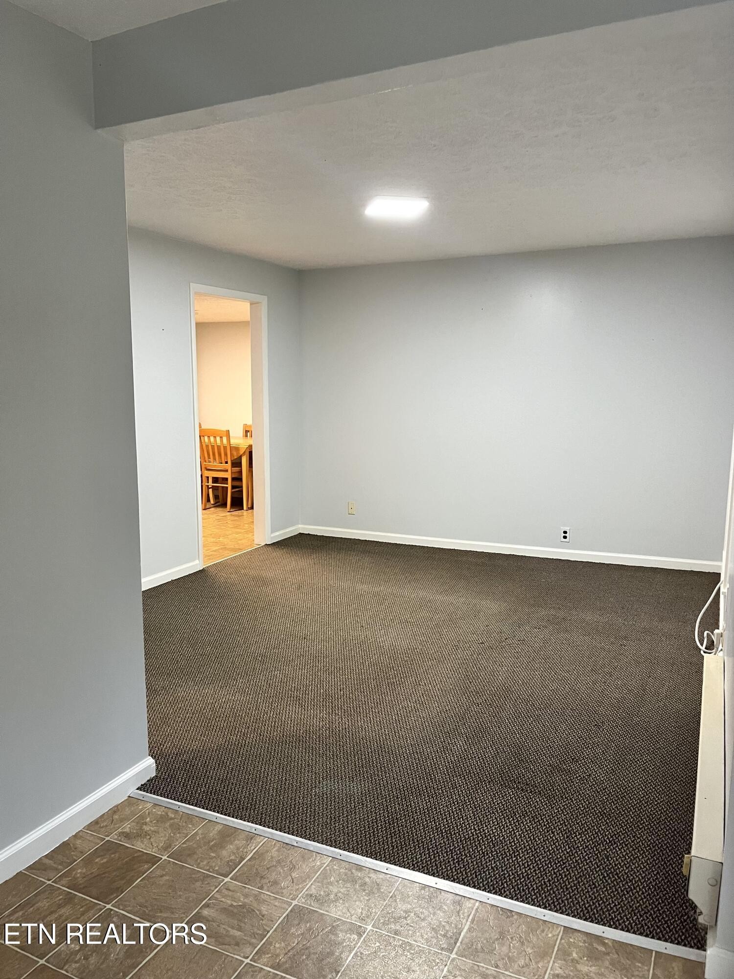 672 Raccoon Valley Rd Property Photo 8