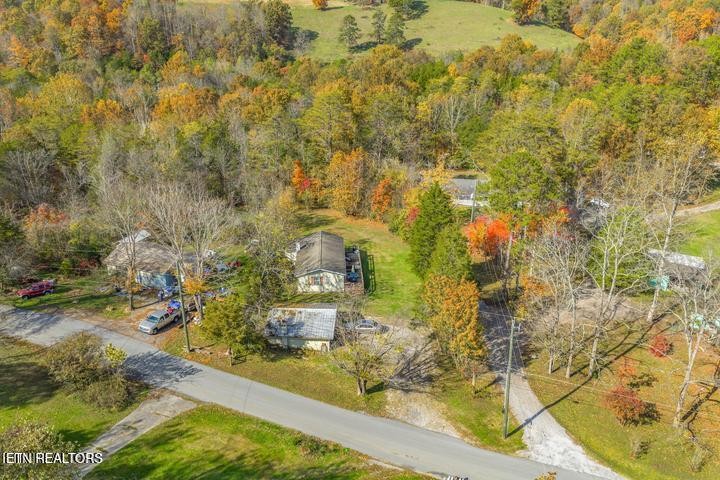 672 Raccoon Valley Rd Property Photo 14