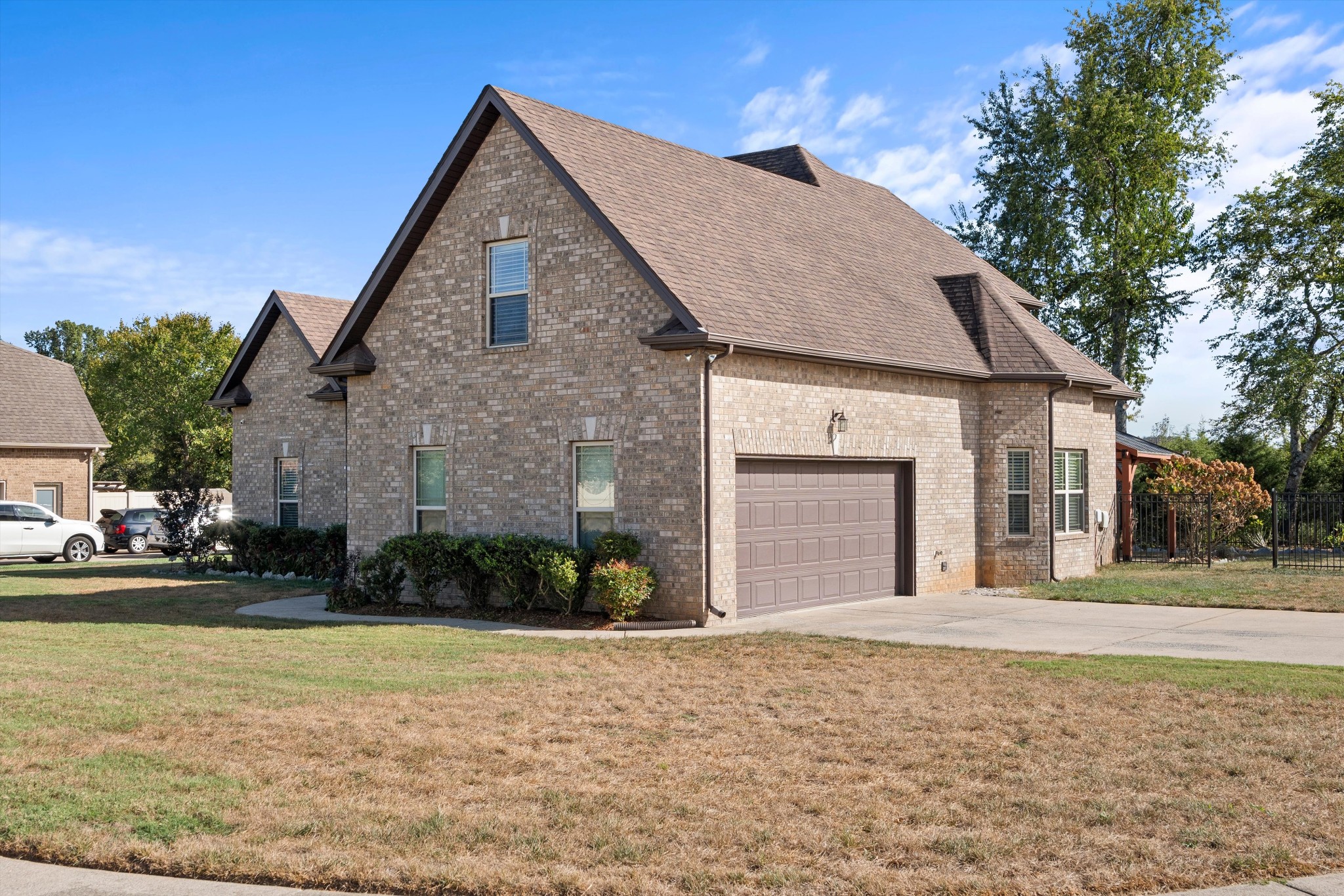 3229 Shady Forest Dr Property Photo 4