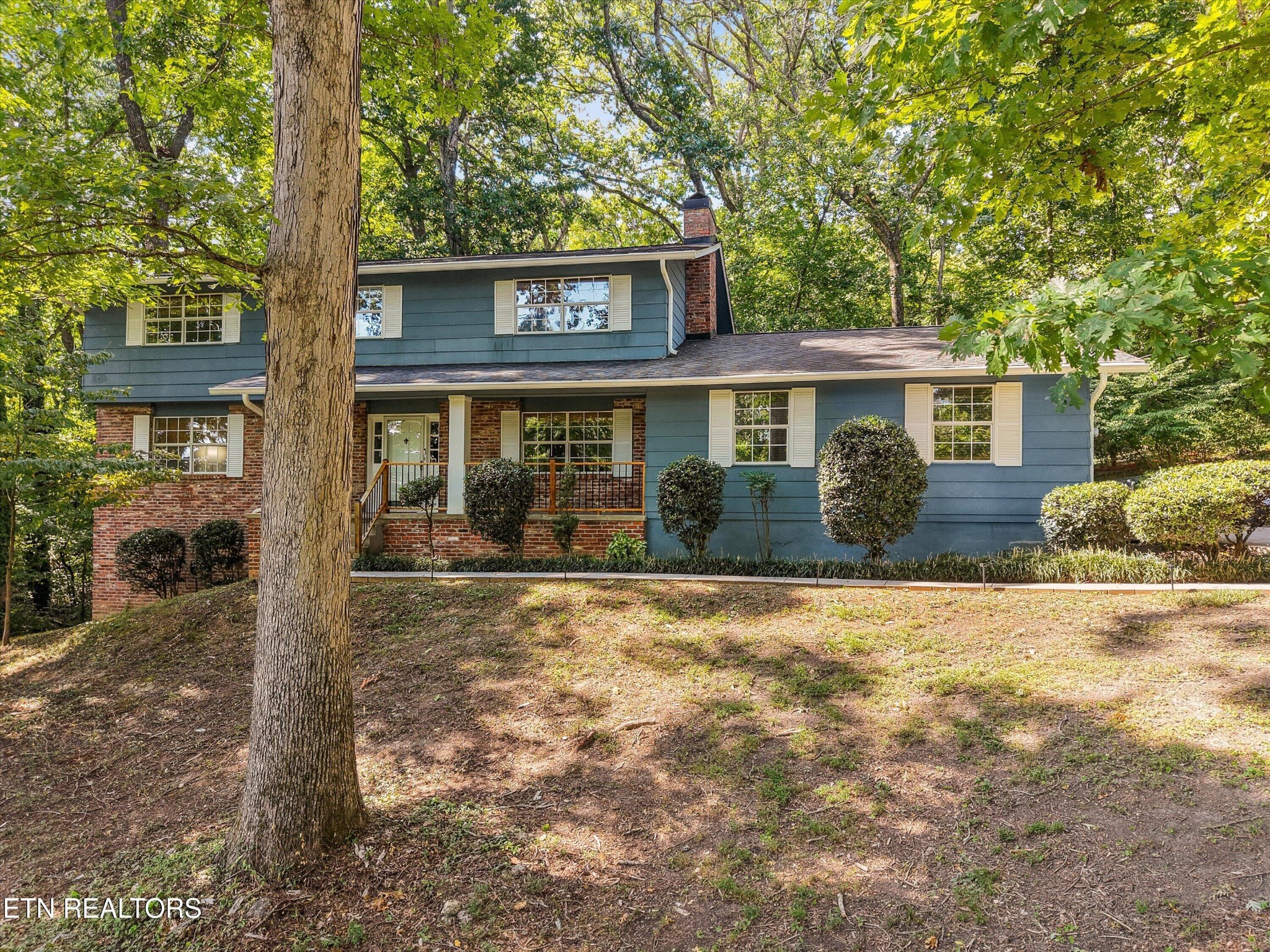 1923 Northwood Drive Property Photo 1