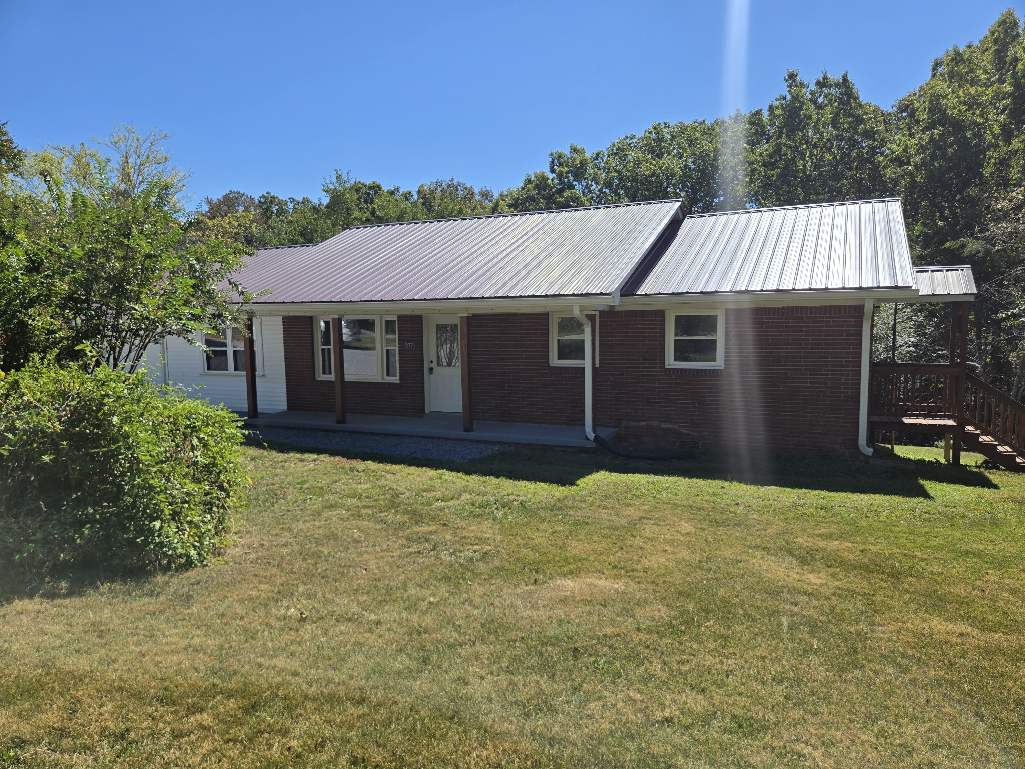 237 Brazzle Rd Property Photo 3