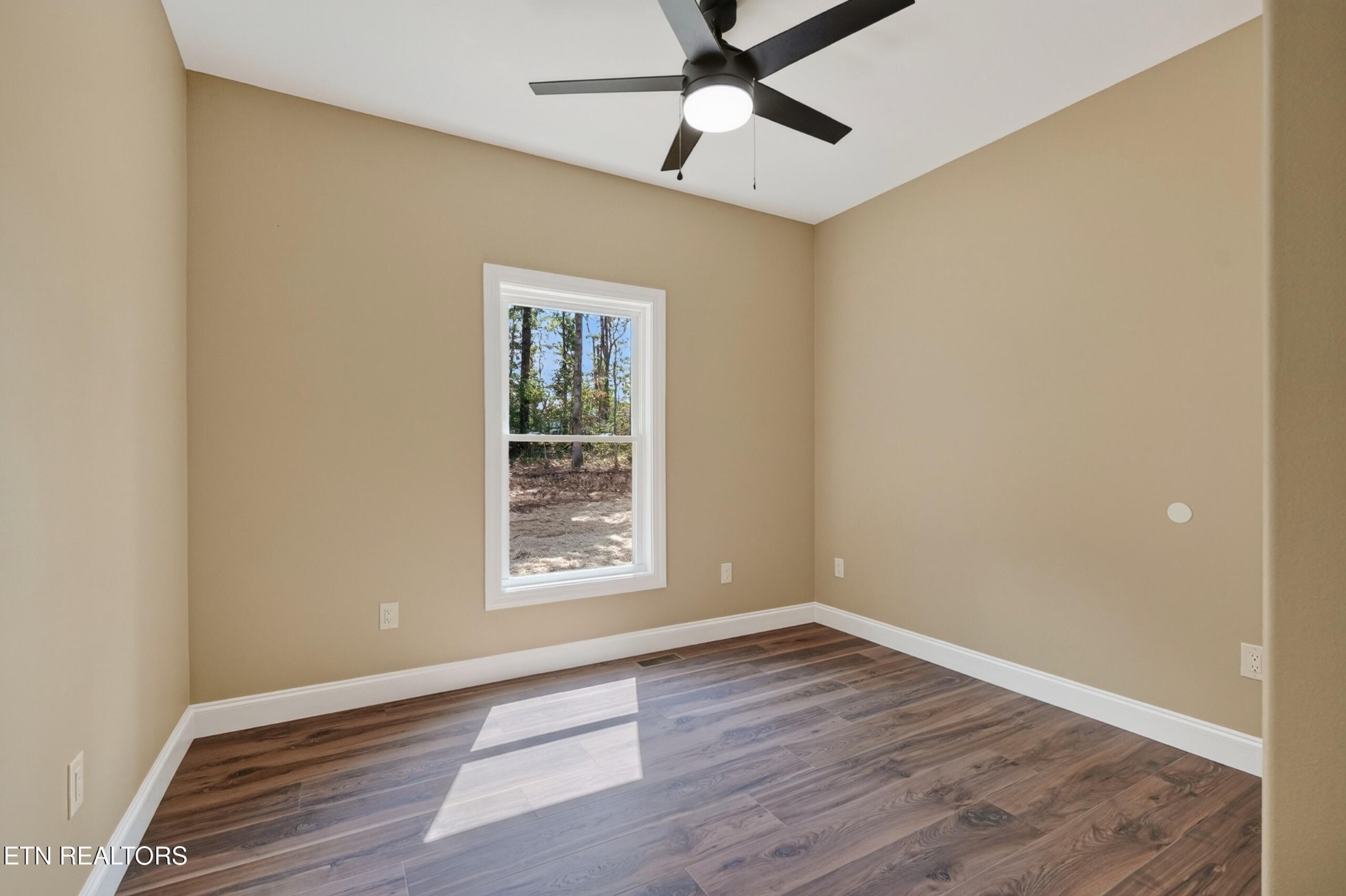 22137 Clarkrange Hwy Property Photo 40