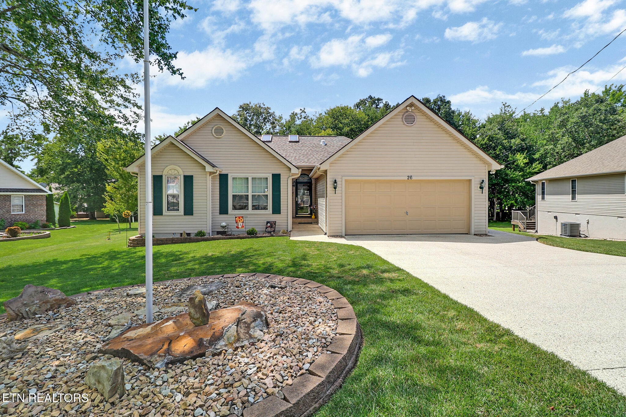 26 Inwood Drive Property Photo 2