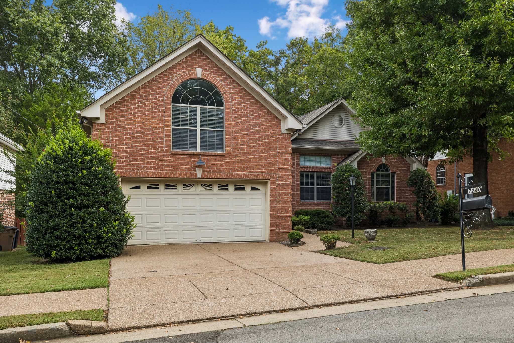 7240 Santeelah Way Property Photo 1
