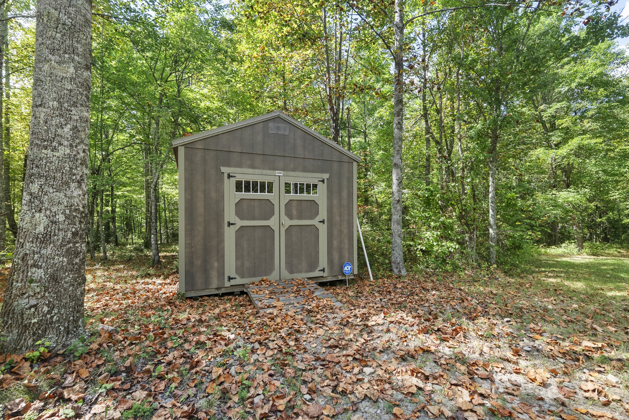 625 Meadows Ln Property Photo 22