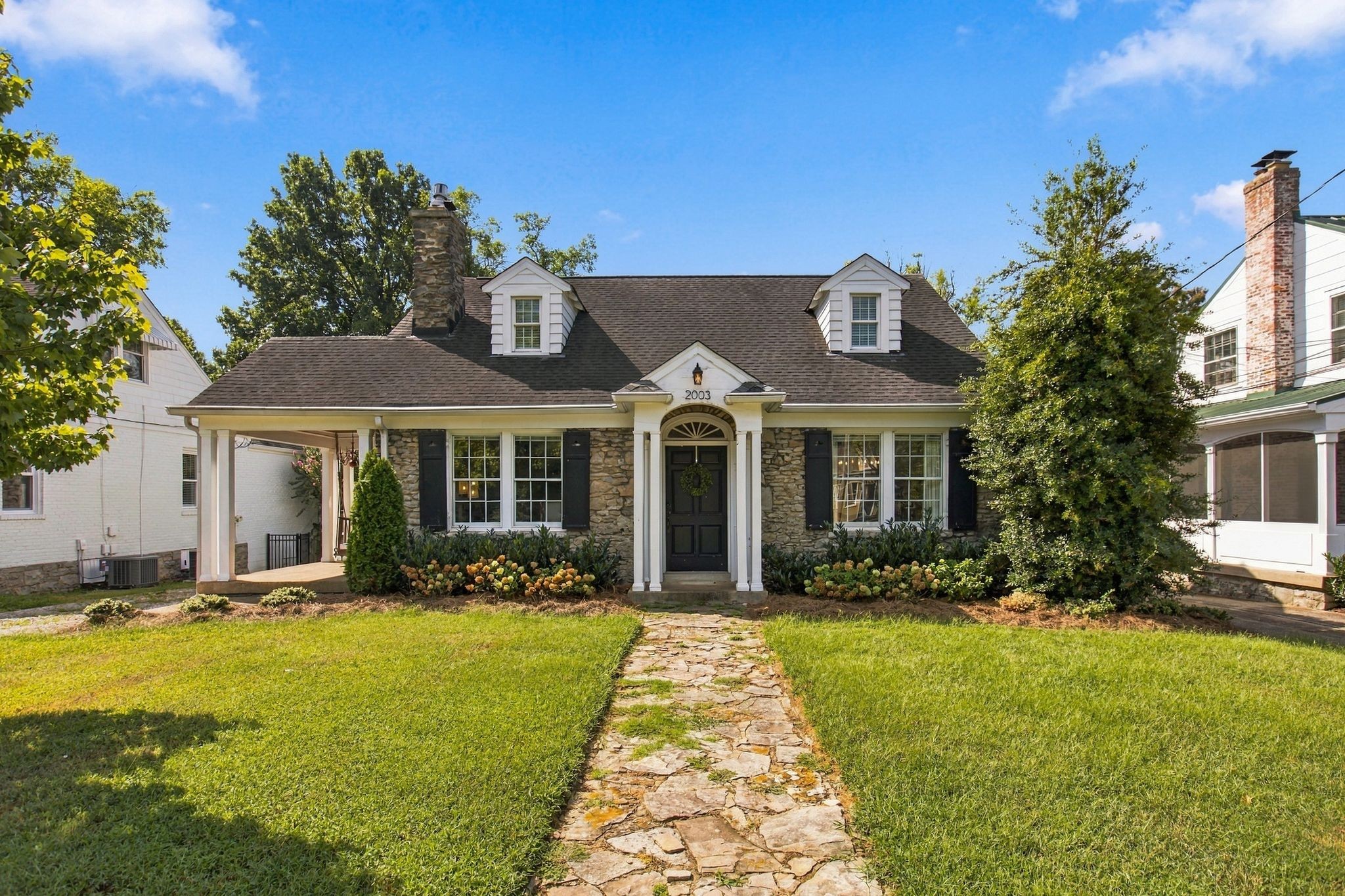 2003 Sweetbriar Ave