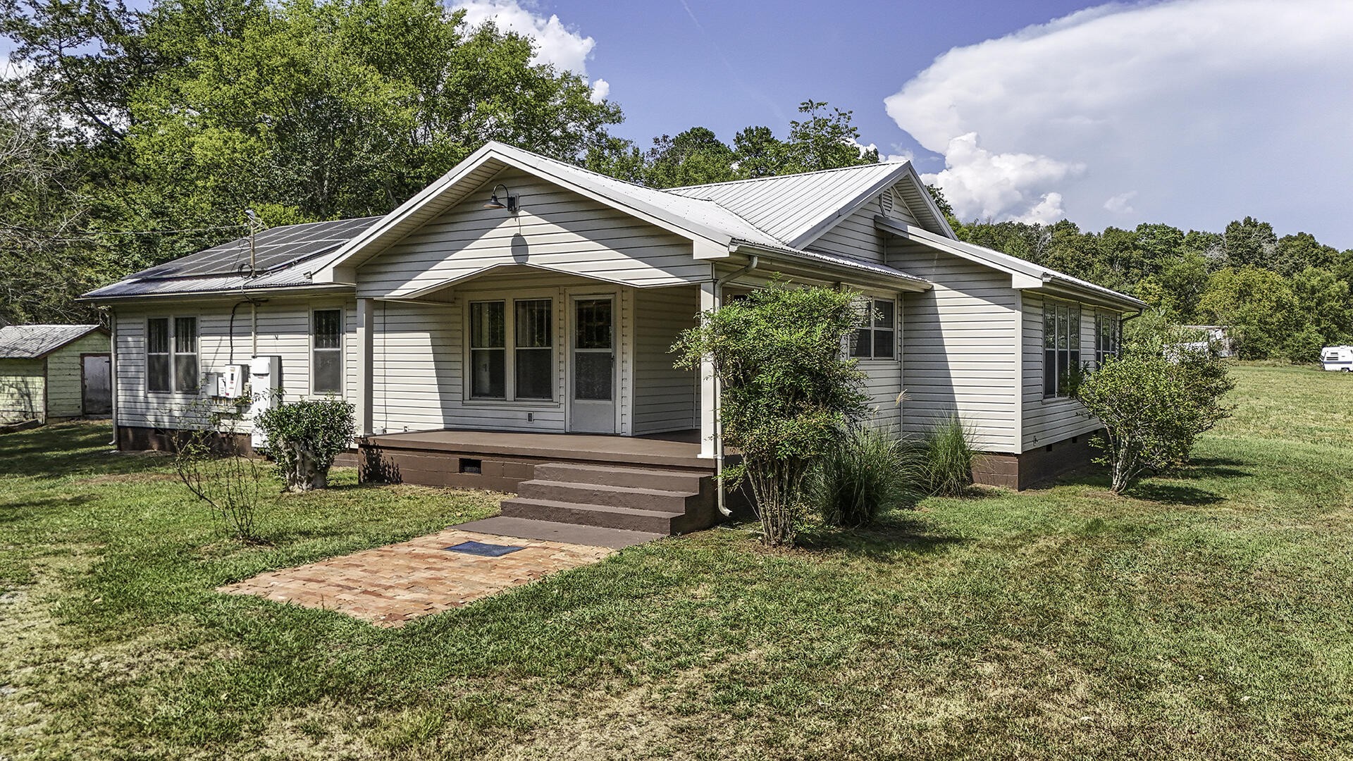 52 Chapman Drive Property Photo 1