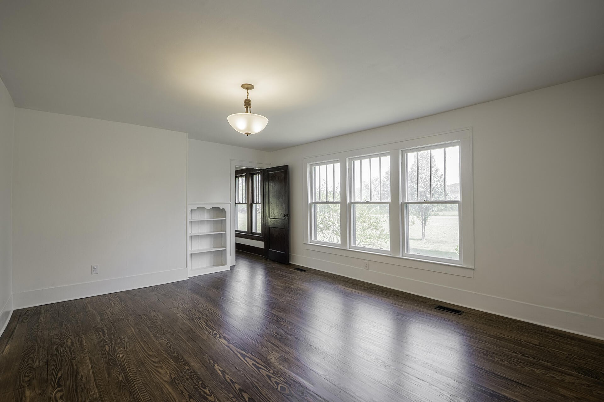 52 Chapman Drive Property Photo 5