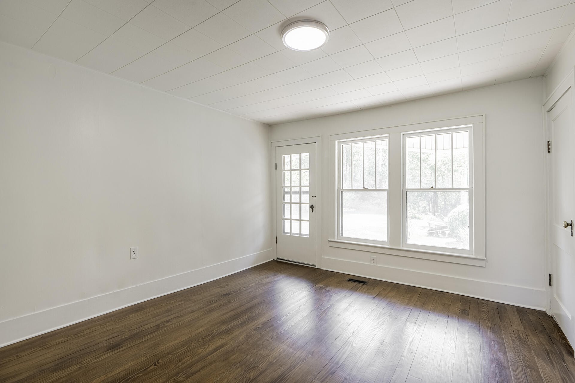 52 Chapman Drive Property Photo 10