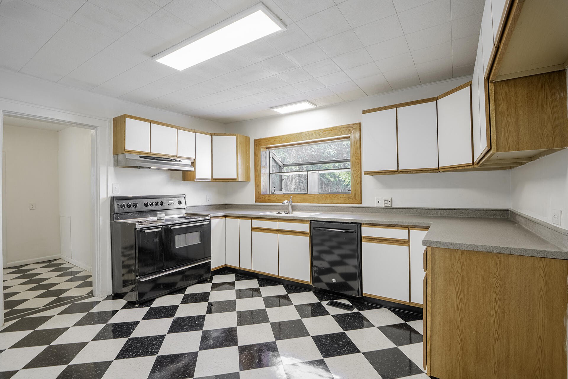 52 Chapman Drive Property Photo 19
