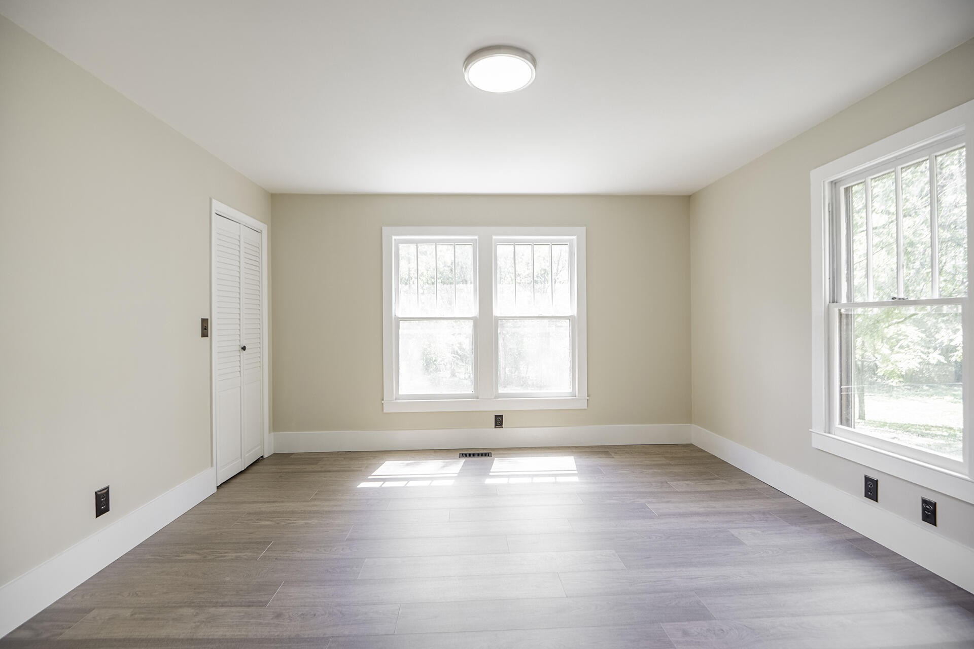 52 Chapman Drive Property Photo 26