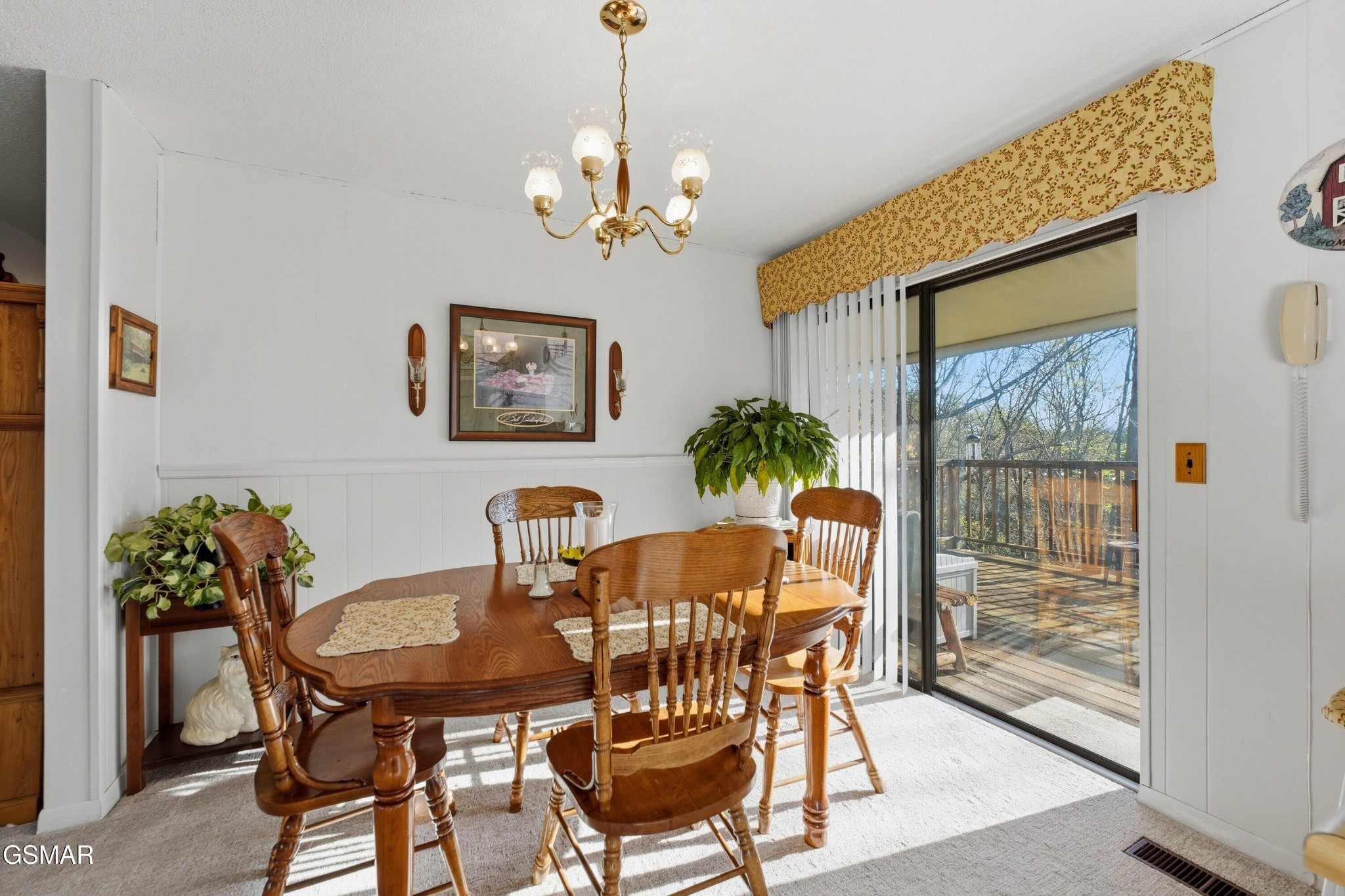 728 Schneider Lane Property Photo 6