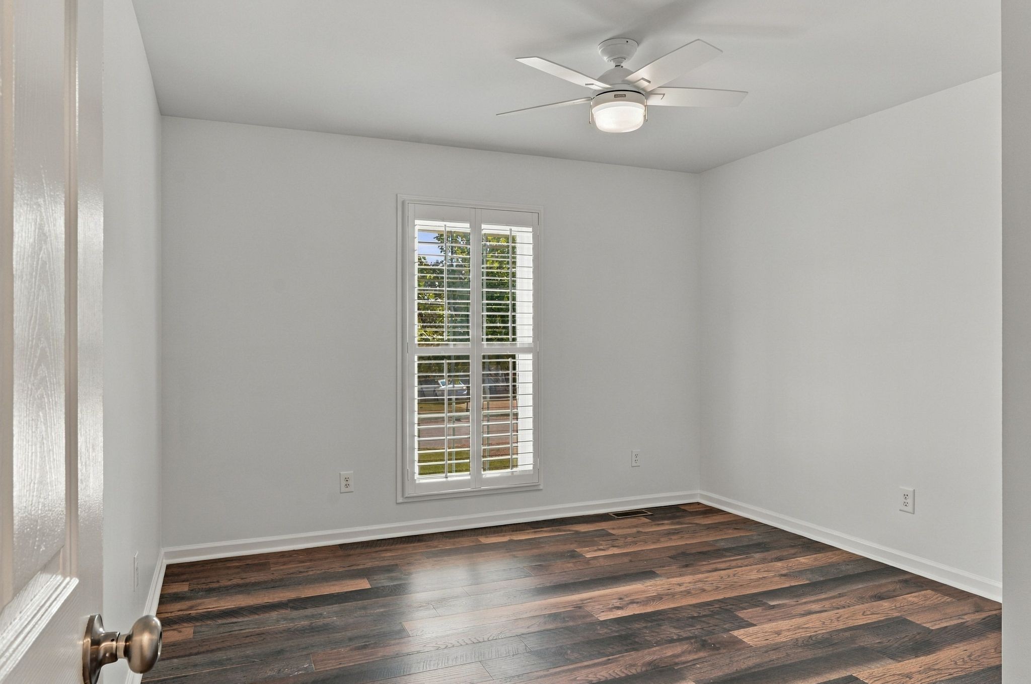 2811 Candlewicke Dr Property Photo 9