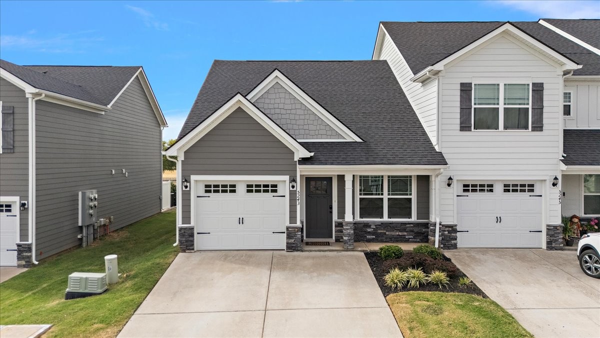 5243 Normandy Cob Dr Property Photo 1