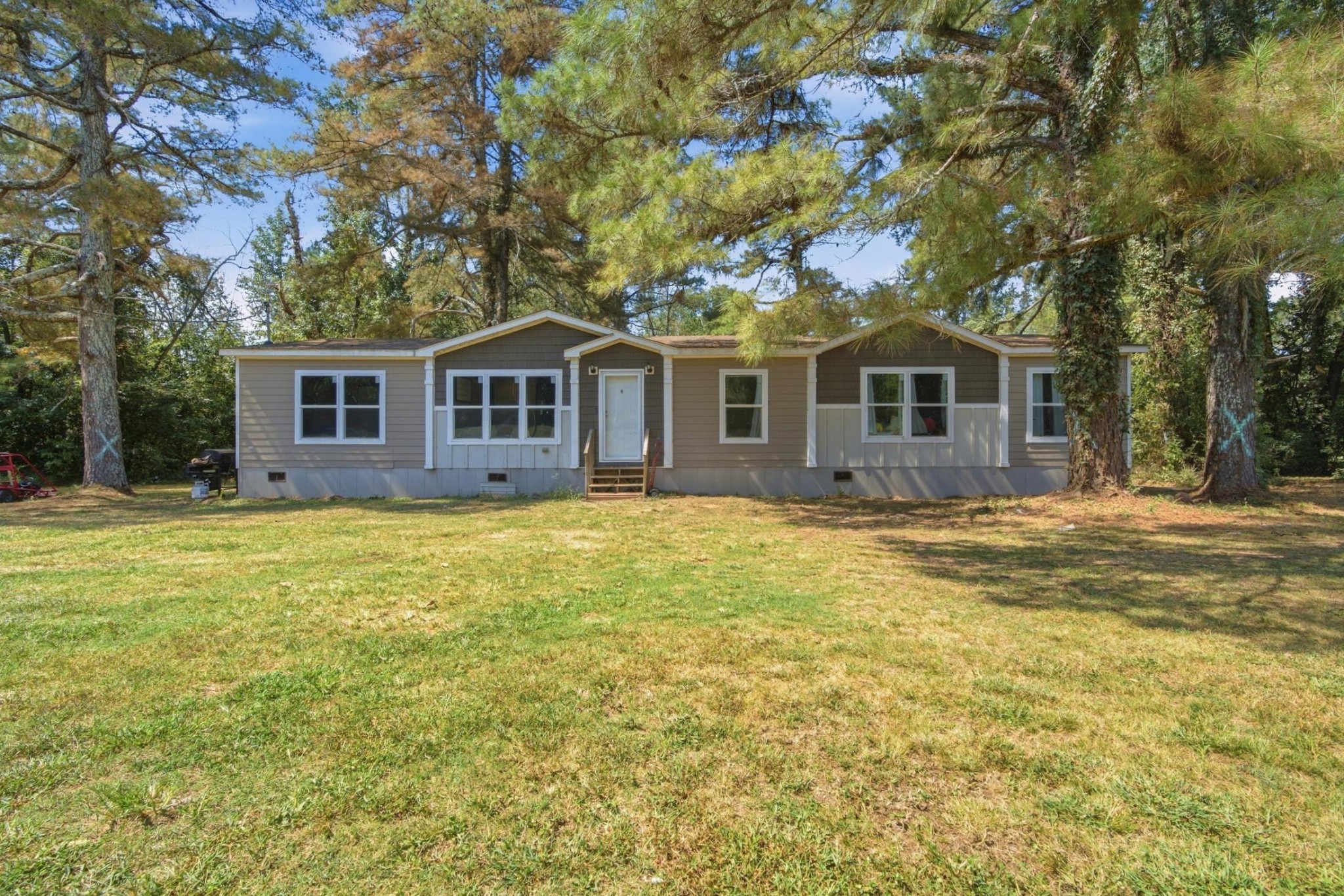 302 Old Poplar School Rd Property Photo 1
