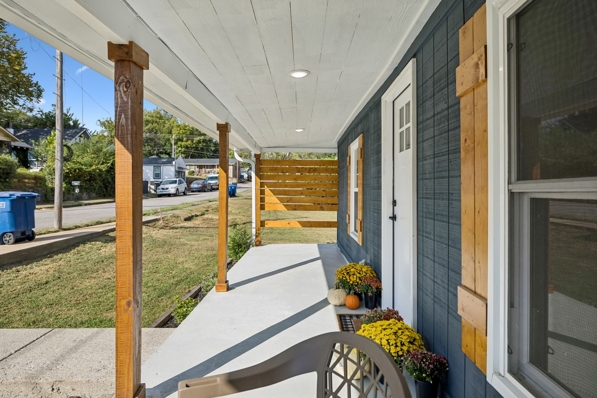 209 Olive St Property Photo 8