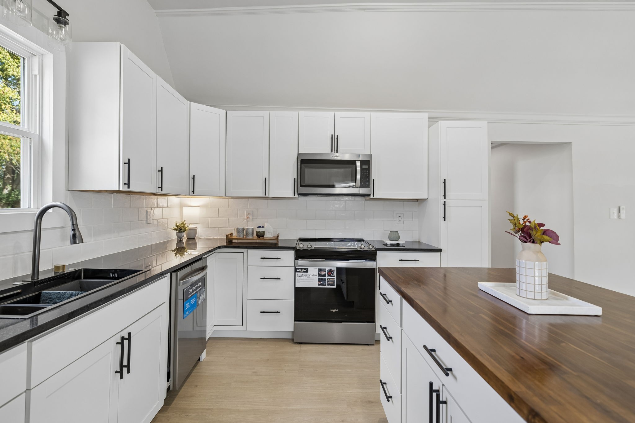 209 Olive St Property Photo 15
