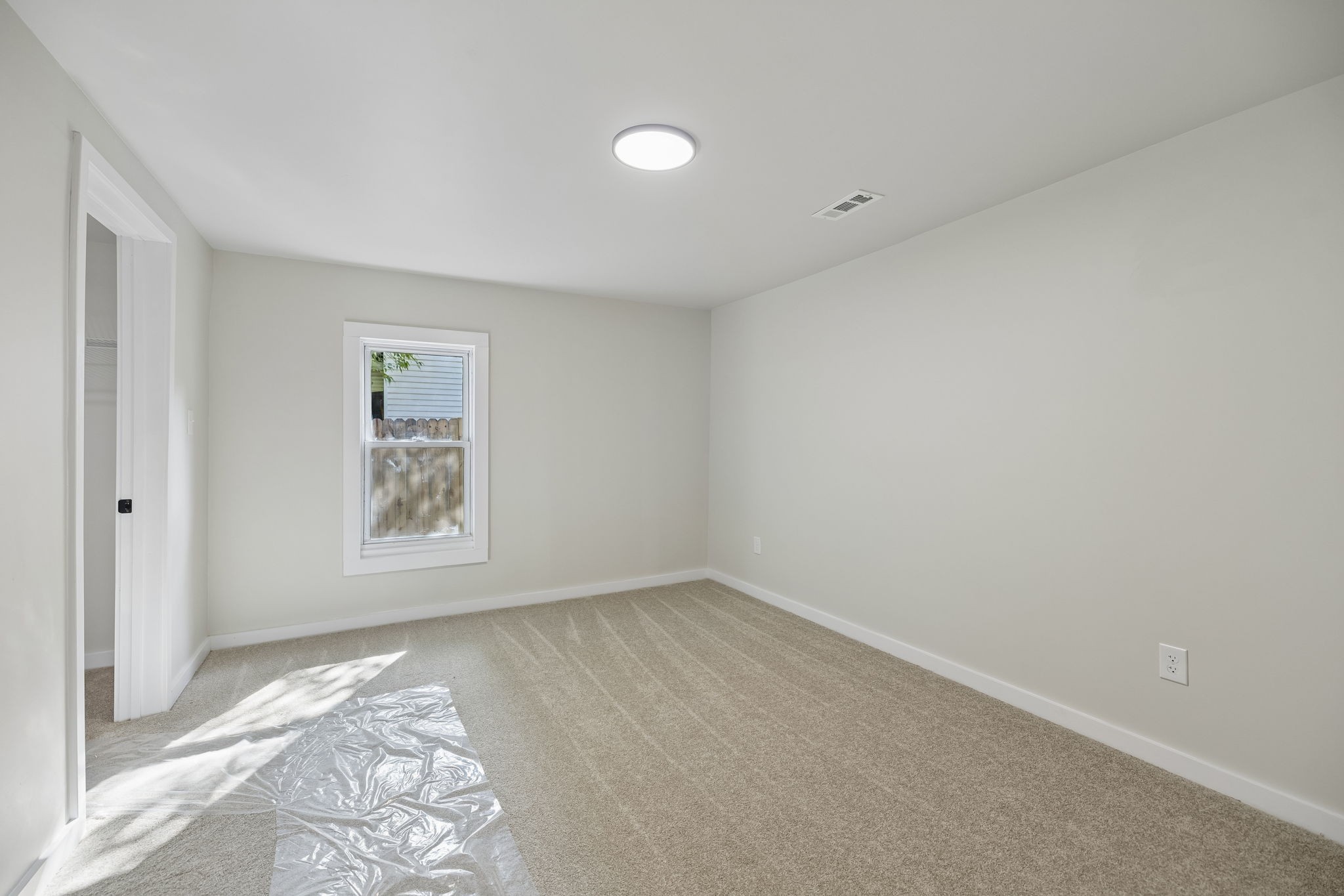 209 Olive St Property Photo 24