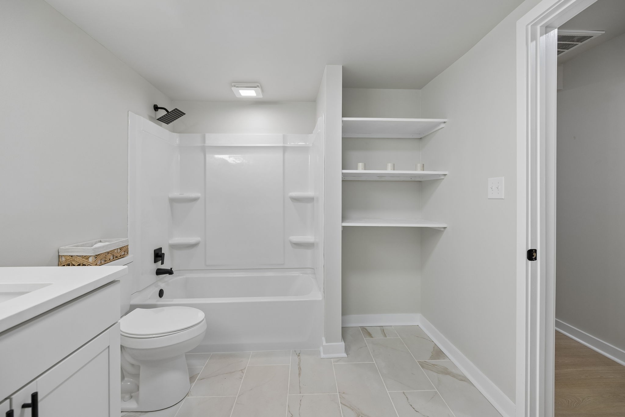 209 Olive St Property Photo 28