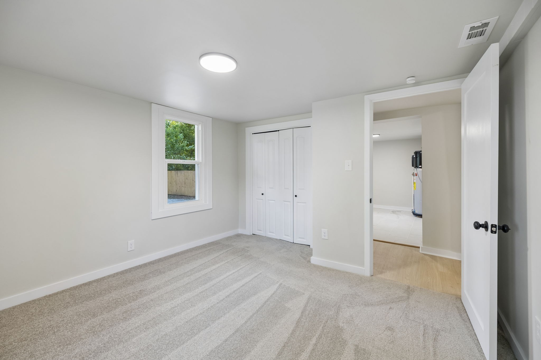 209 Olive St Property Photo 31