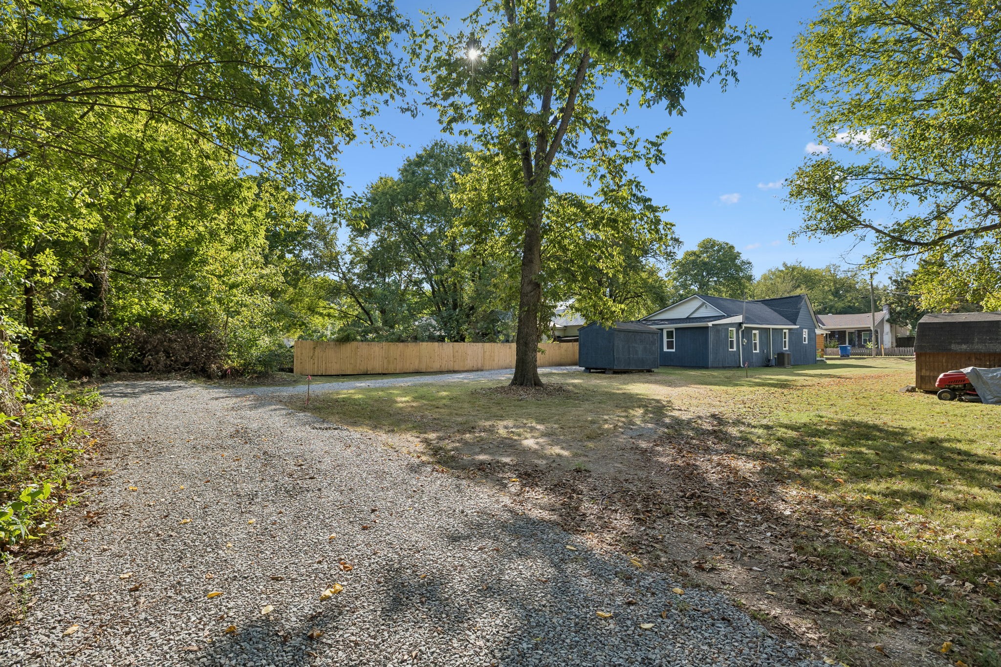 209 Olive St Property Photo 47