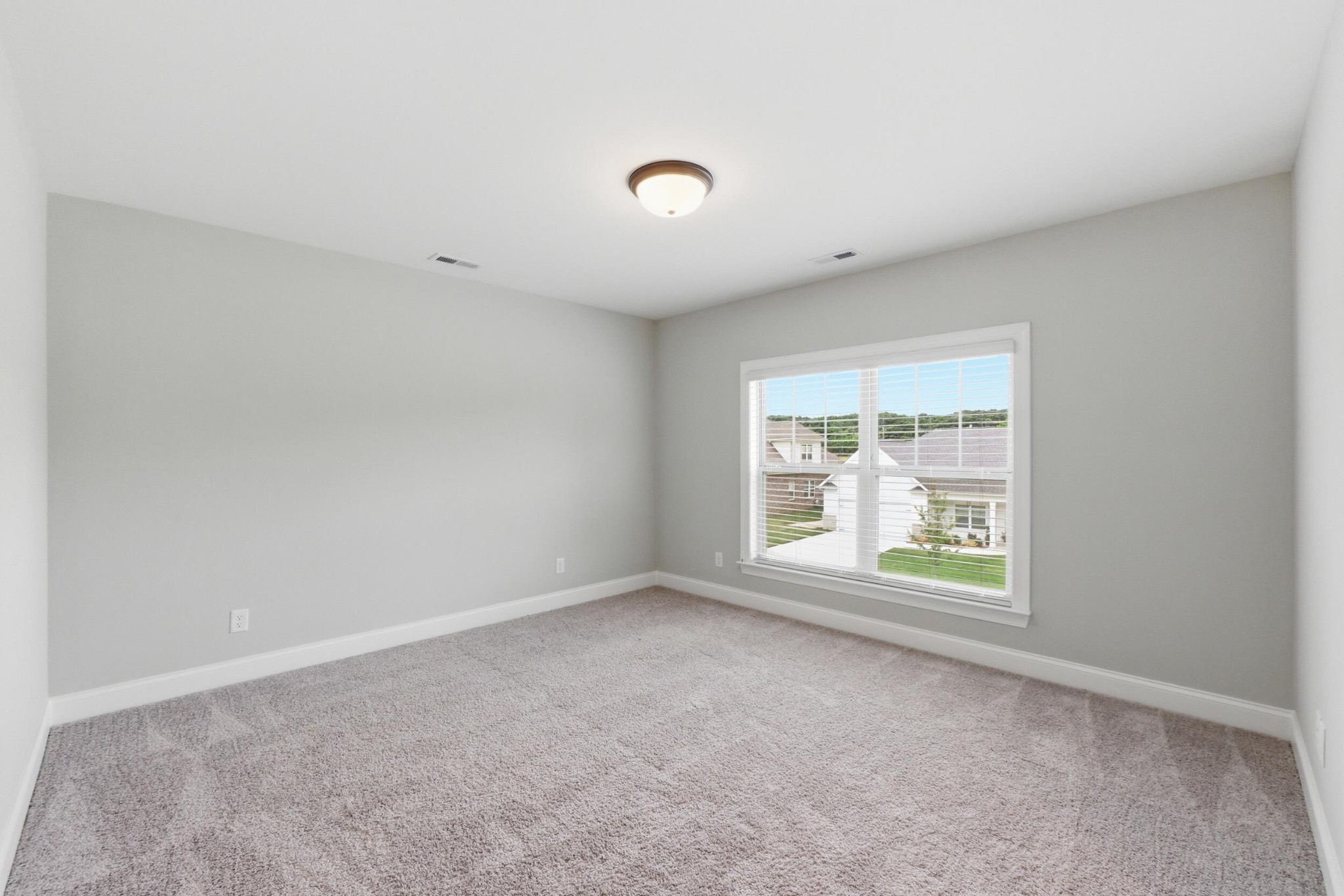 2580 Blue Skies Drive Property Photo 31
