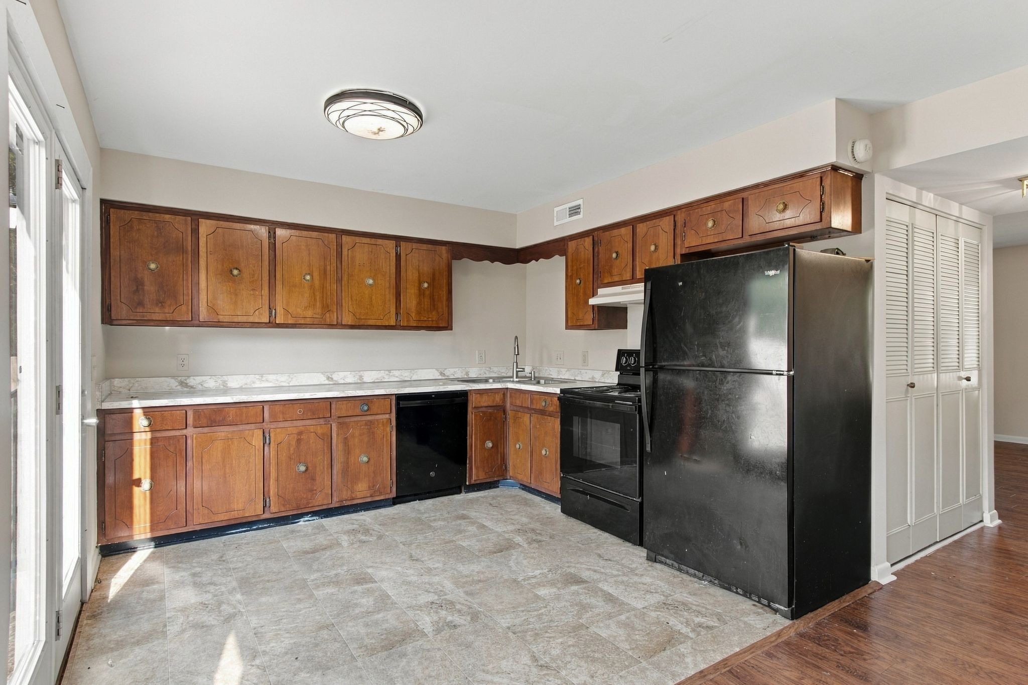 5510 Country Dr Property Photo 5
