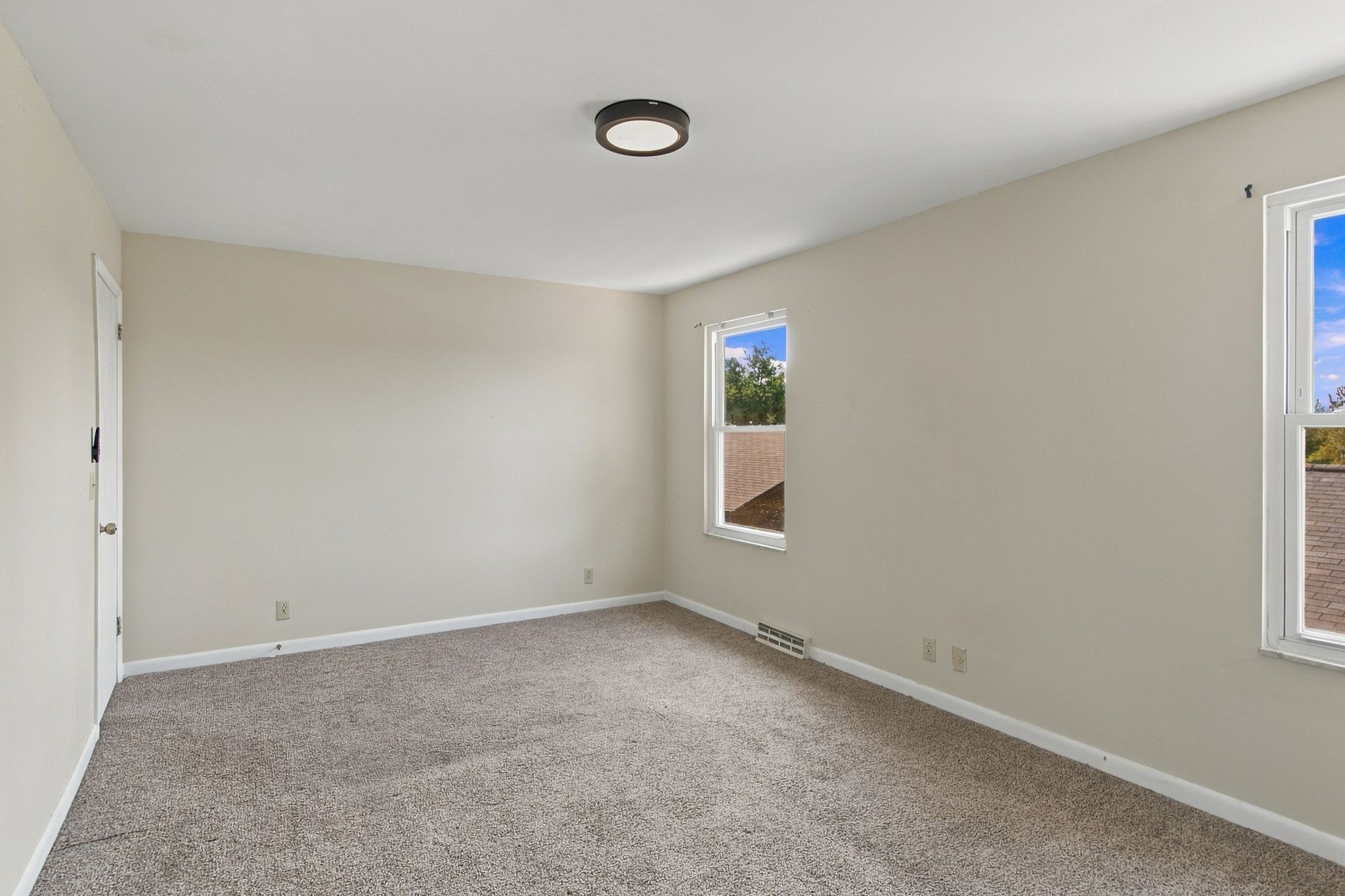 5510 Country Dr Property Photo 8