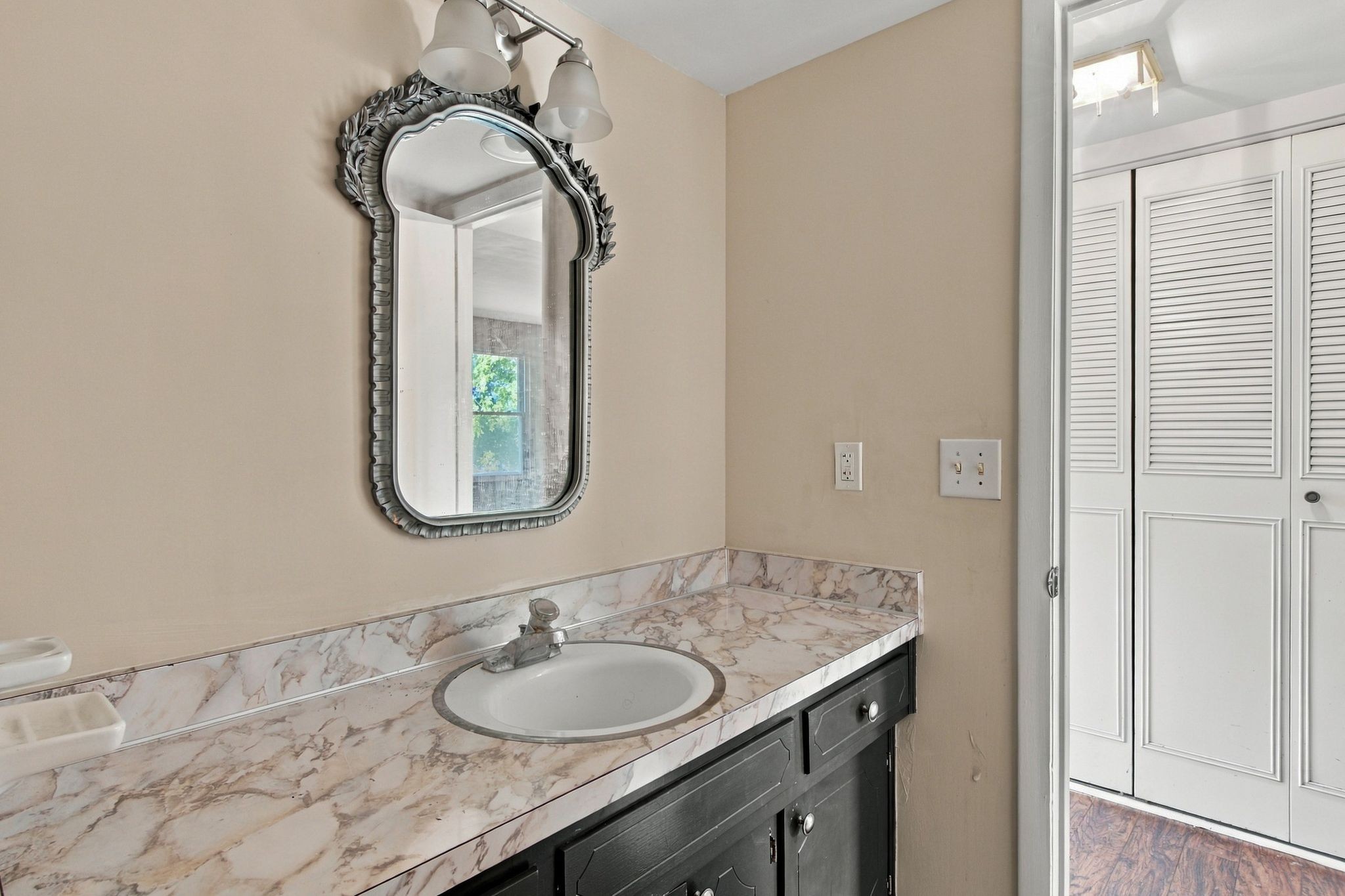 5510 Country Dr Property Photo 12