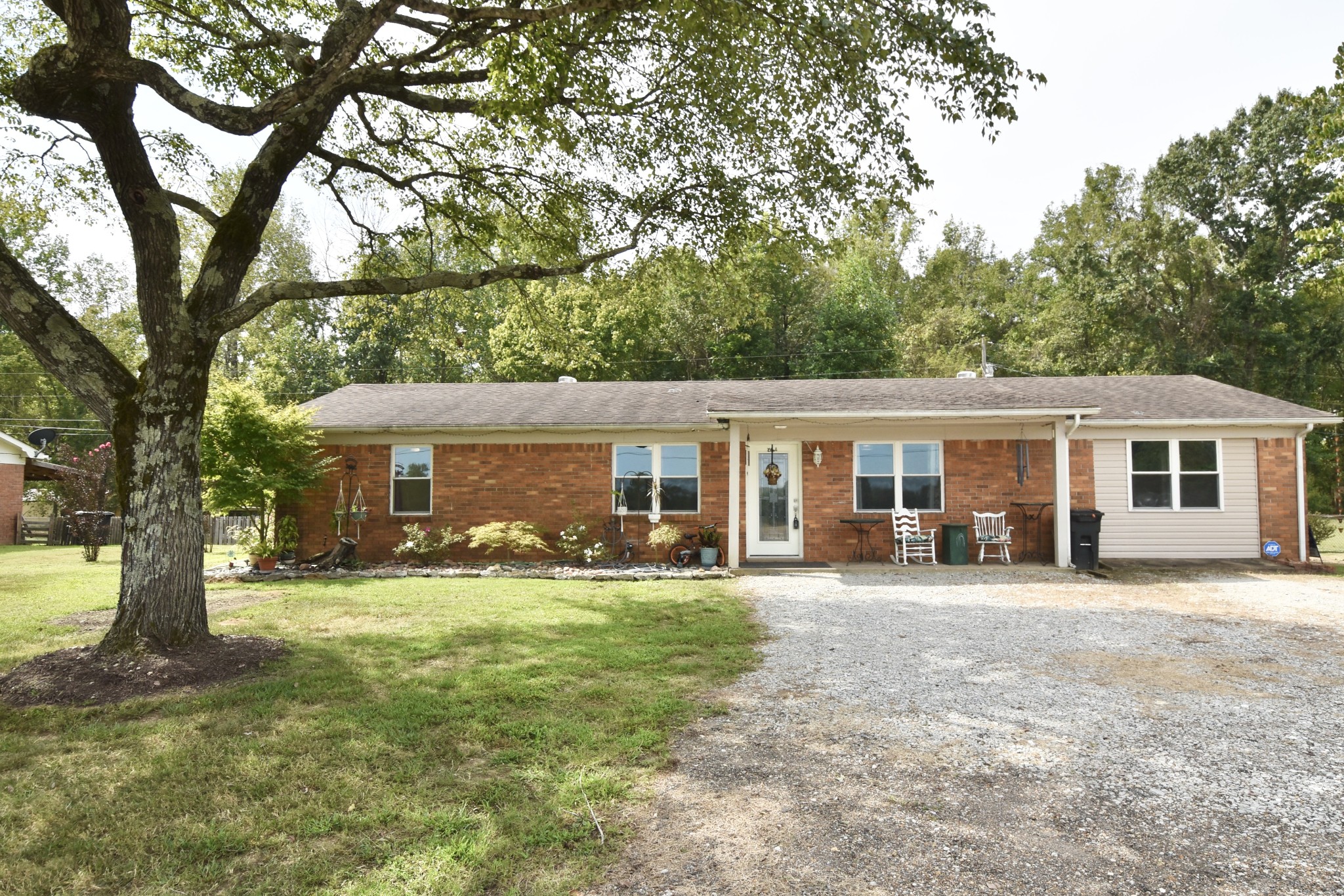 161 Highway 152 Property Photo 1