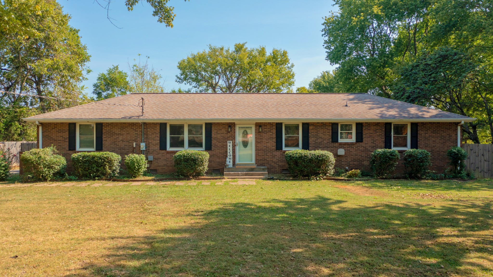 1423 Sparta Pike Property Photo 1