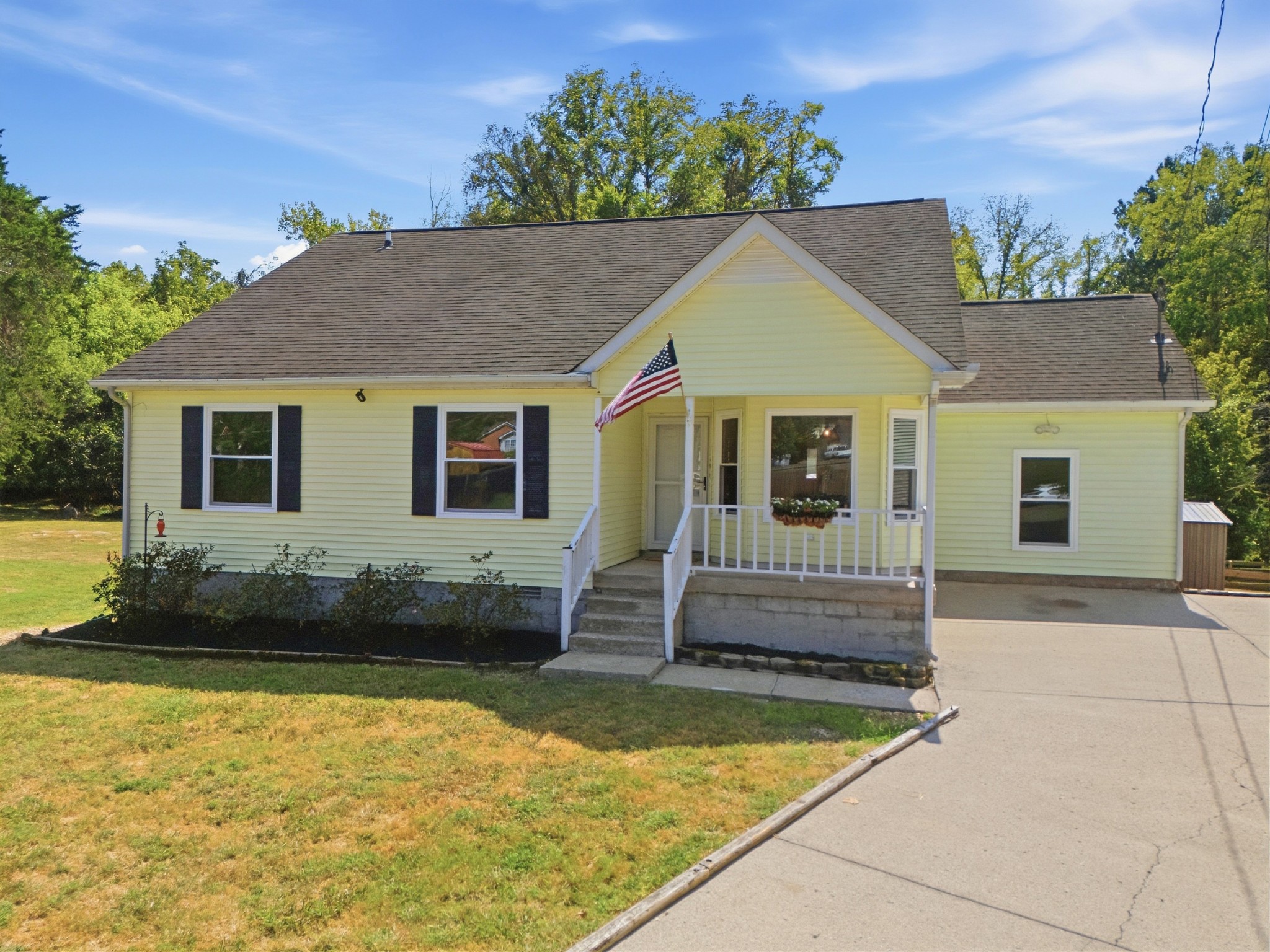 509 Pine View Ct