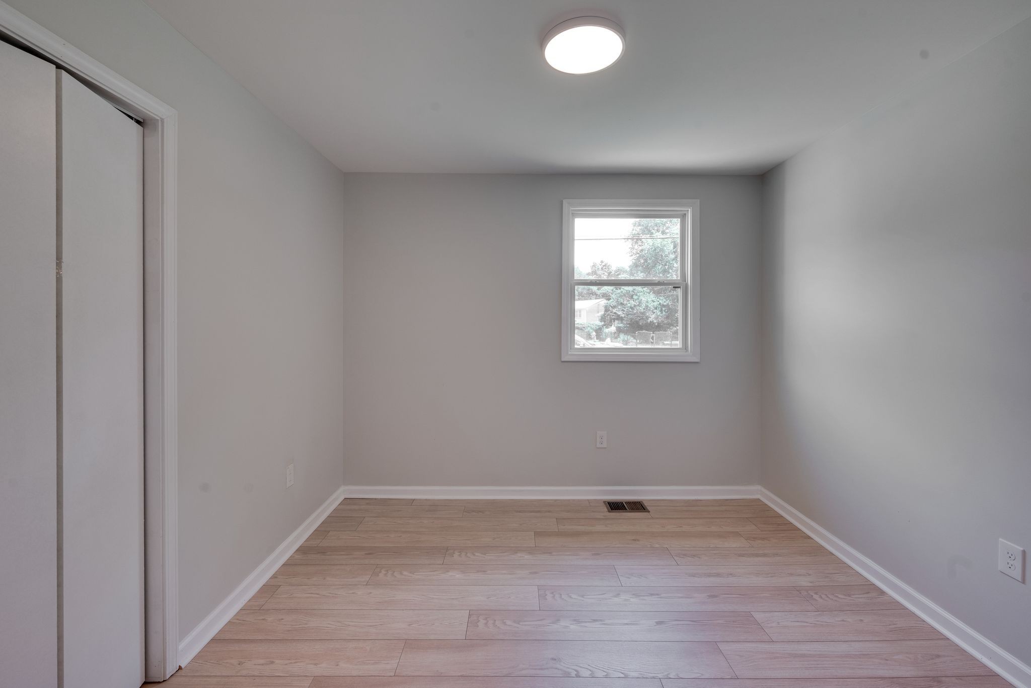 3189 Lagrange Dr Property Photo 16