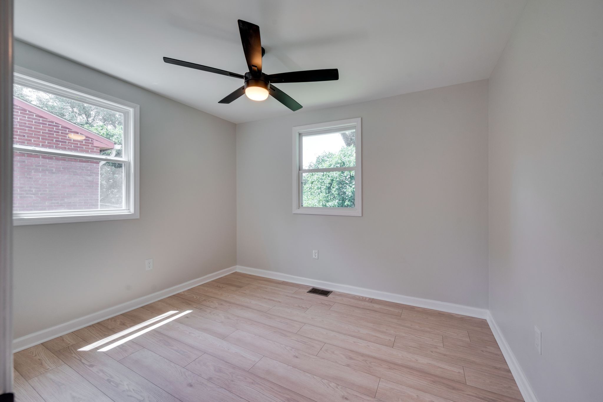 3189 Lagrange Dr Property Photo 19