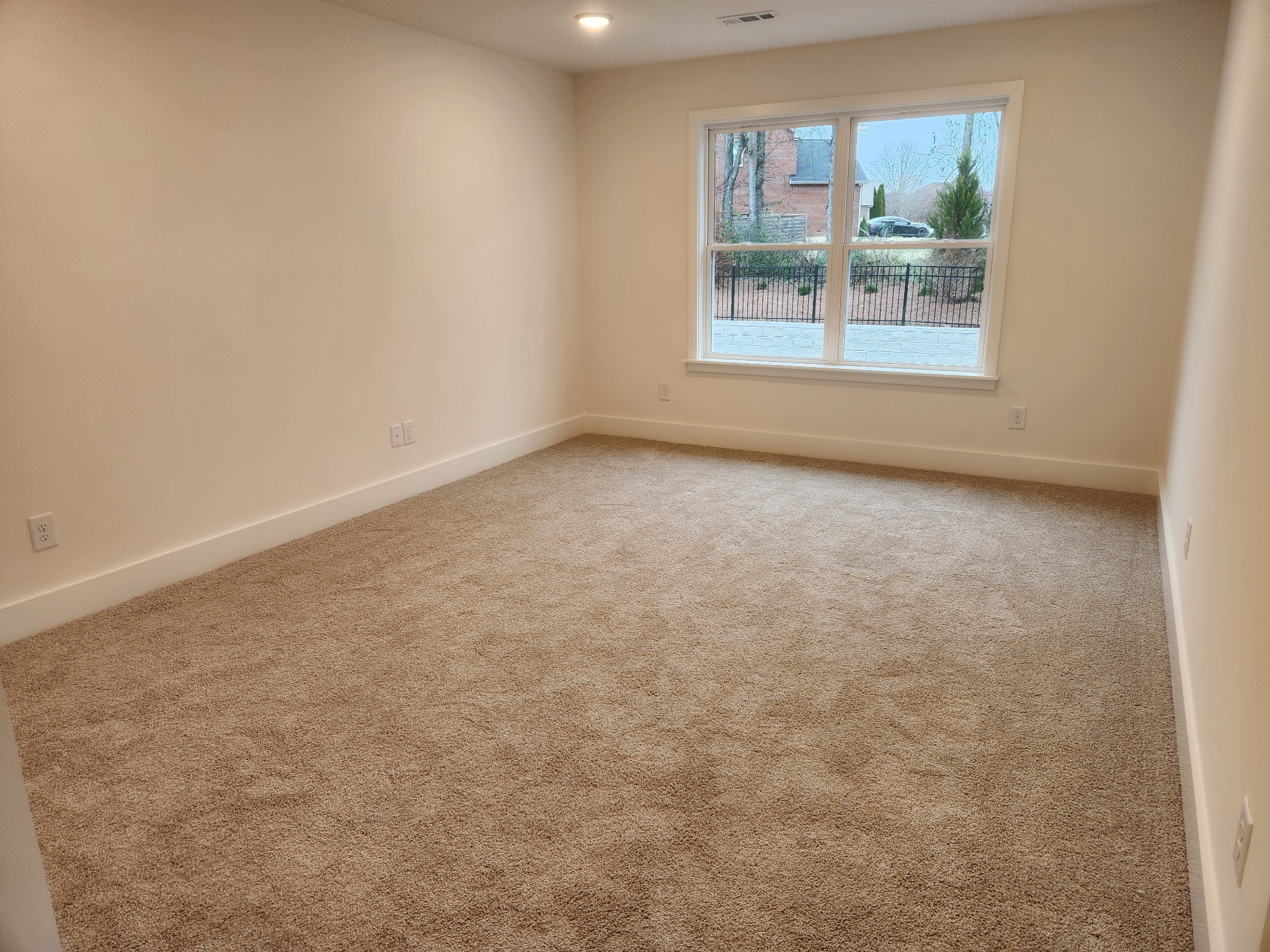 207 Ash Dale Drive Property Photo 8