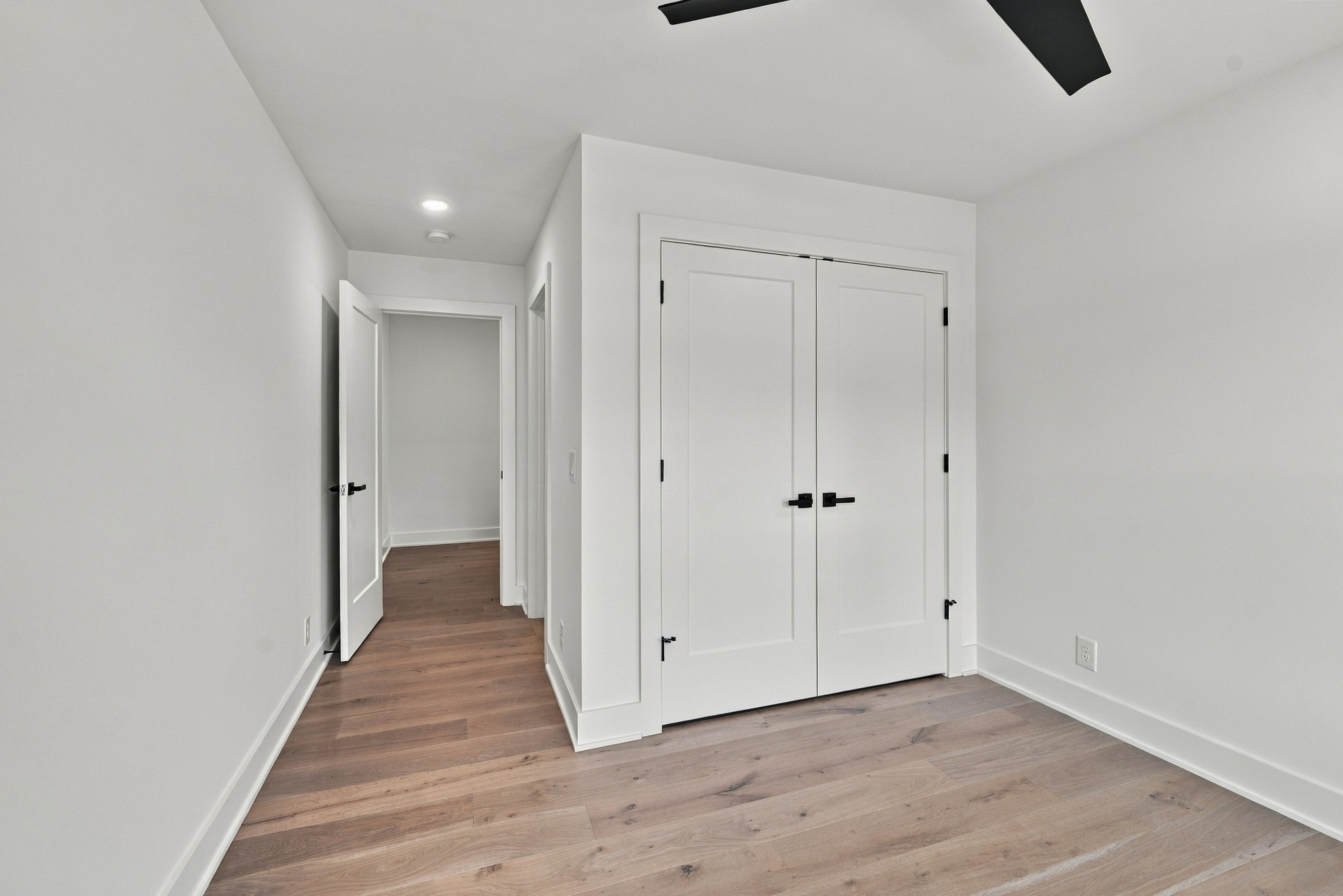 1132b 38th Ave, N Property Photo 18