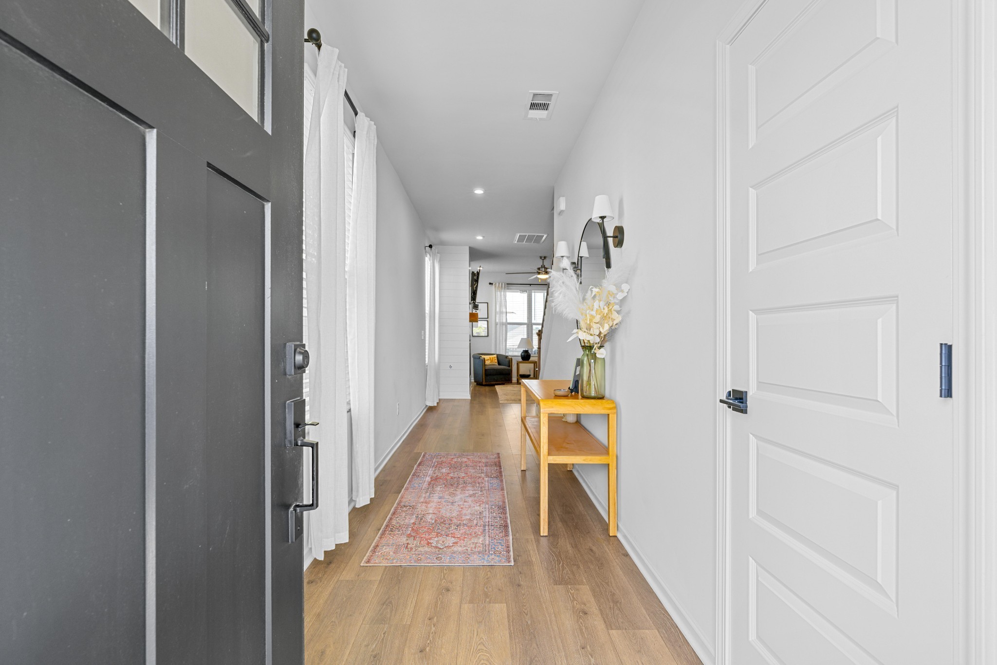 933 Pleasant Ridge Run Property Photo 3