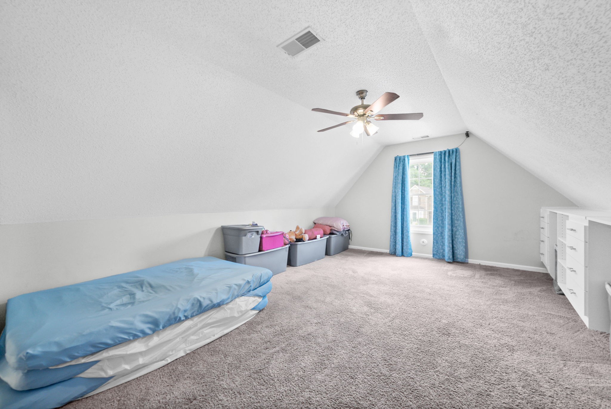 1283 Carnation Ct Property Photo 28