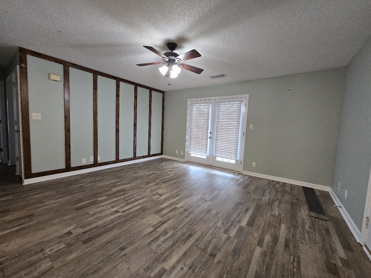 402 Jack Miller Blvd Property Photo 6